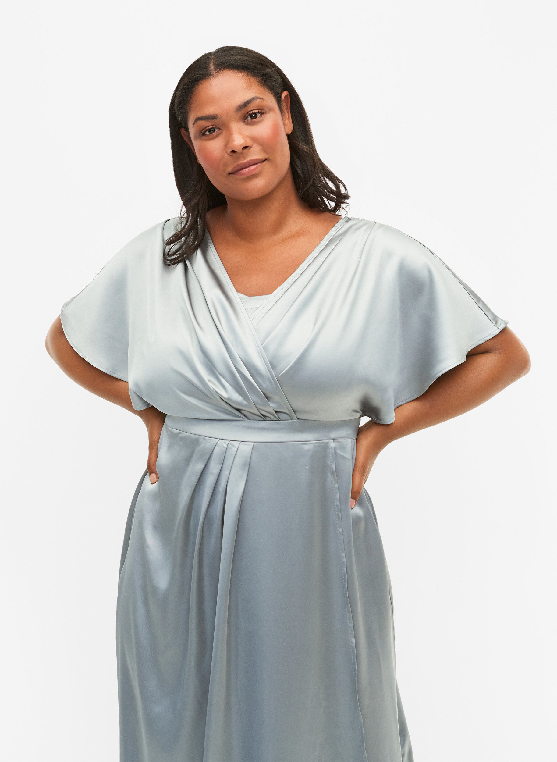 Zizzi Maxi dress with wrap and short sleeves, Silver Blue, Model image number 3