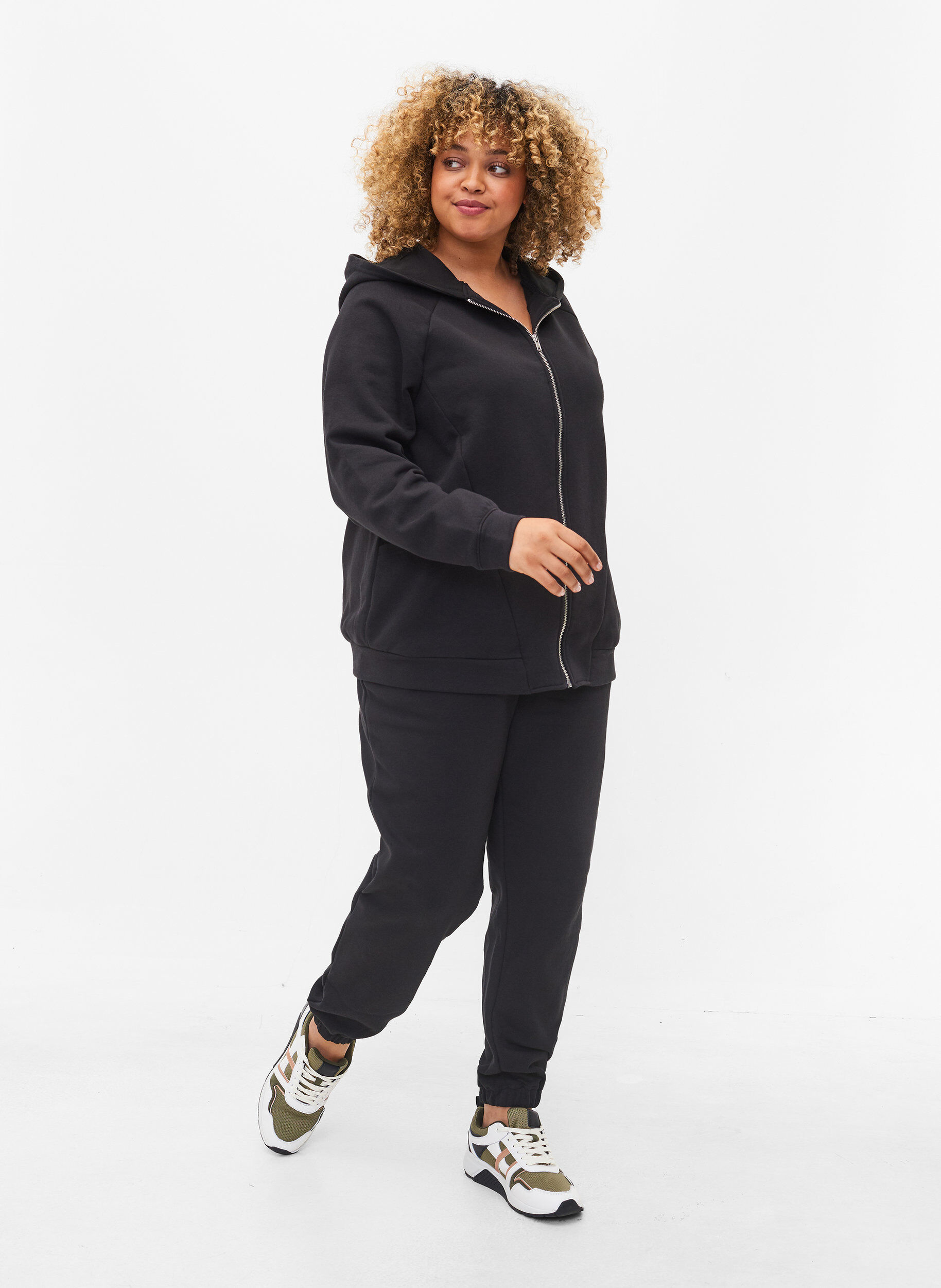 ZizziLoose cotton trousers with pockets, Black, Model image number 0