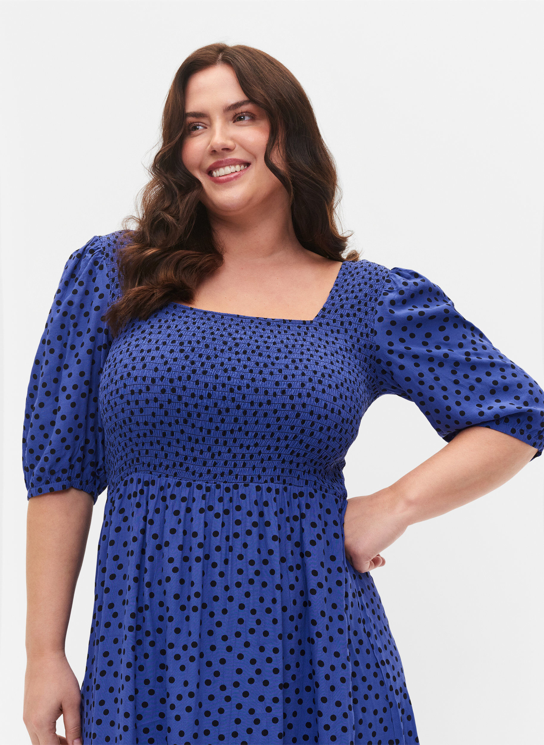 Zizzi Polka dotted viscose dress with smock, R.Blue w. Black Dot, Model image number 2