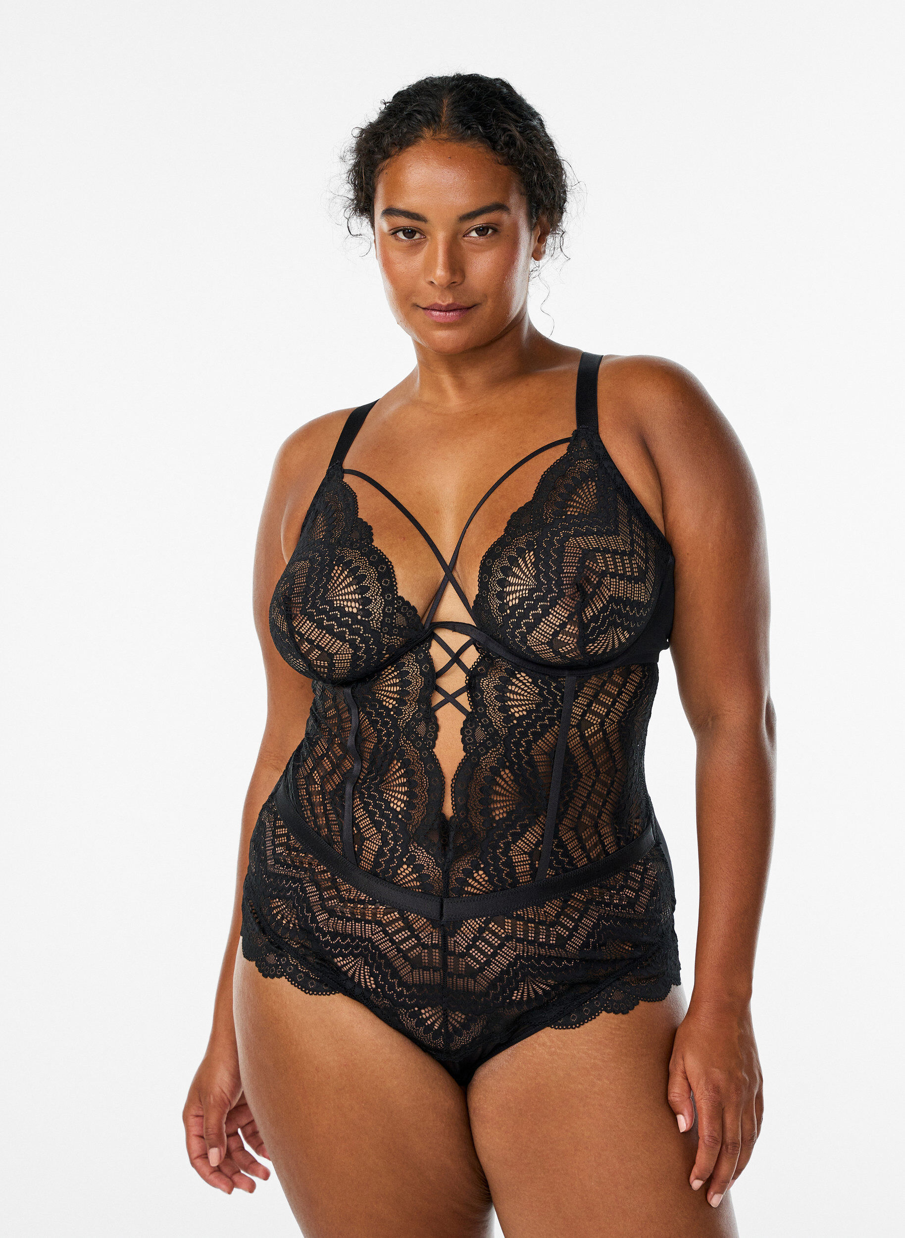 Koronkowe bodystocking z&nbsp;detalami z&nbsp;koronki, Czarne, Model