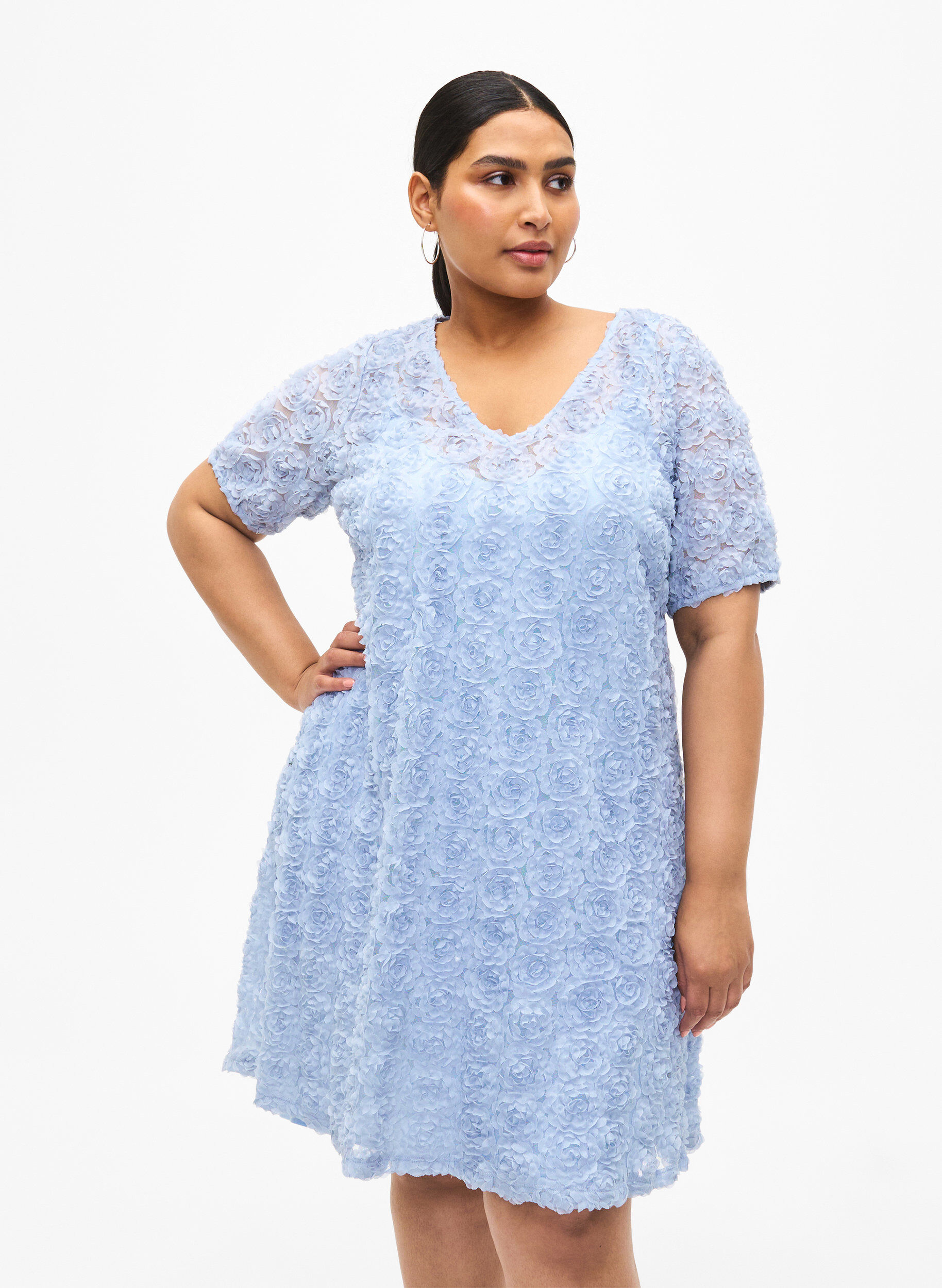 Zizzi Imprezowa sukienka w kwiaty 3D, Cashmere Blue, Model image number 0