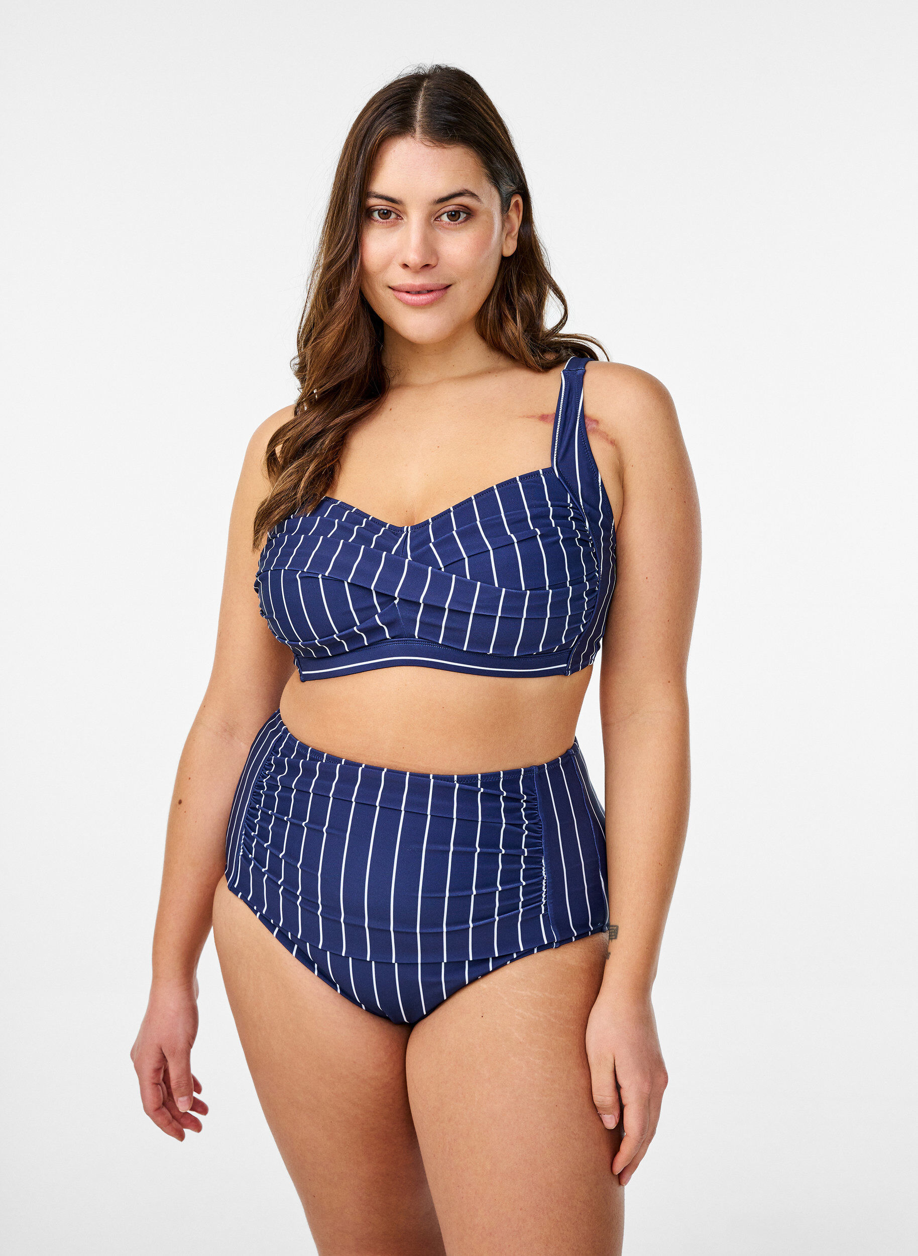 Zizzi Bikinikowy top z wysci&oacute;lka i nadrukiem, Niebieskie, Model image number 1