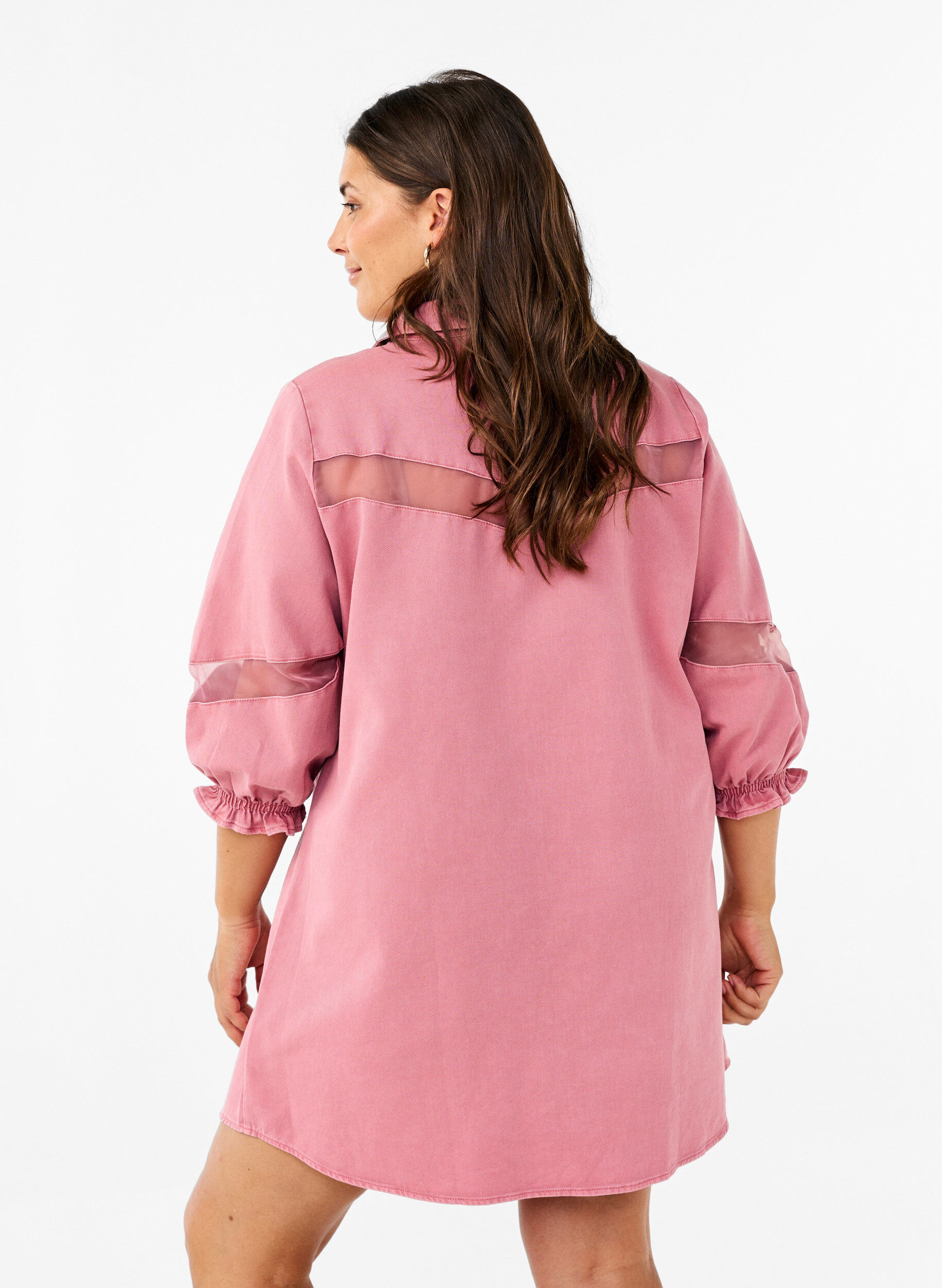 Zizzi Kolorowa dzinsowa sukienka koszulowa z detalami z siateczki, Heather Rose, Model image number 1