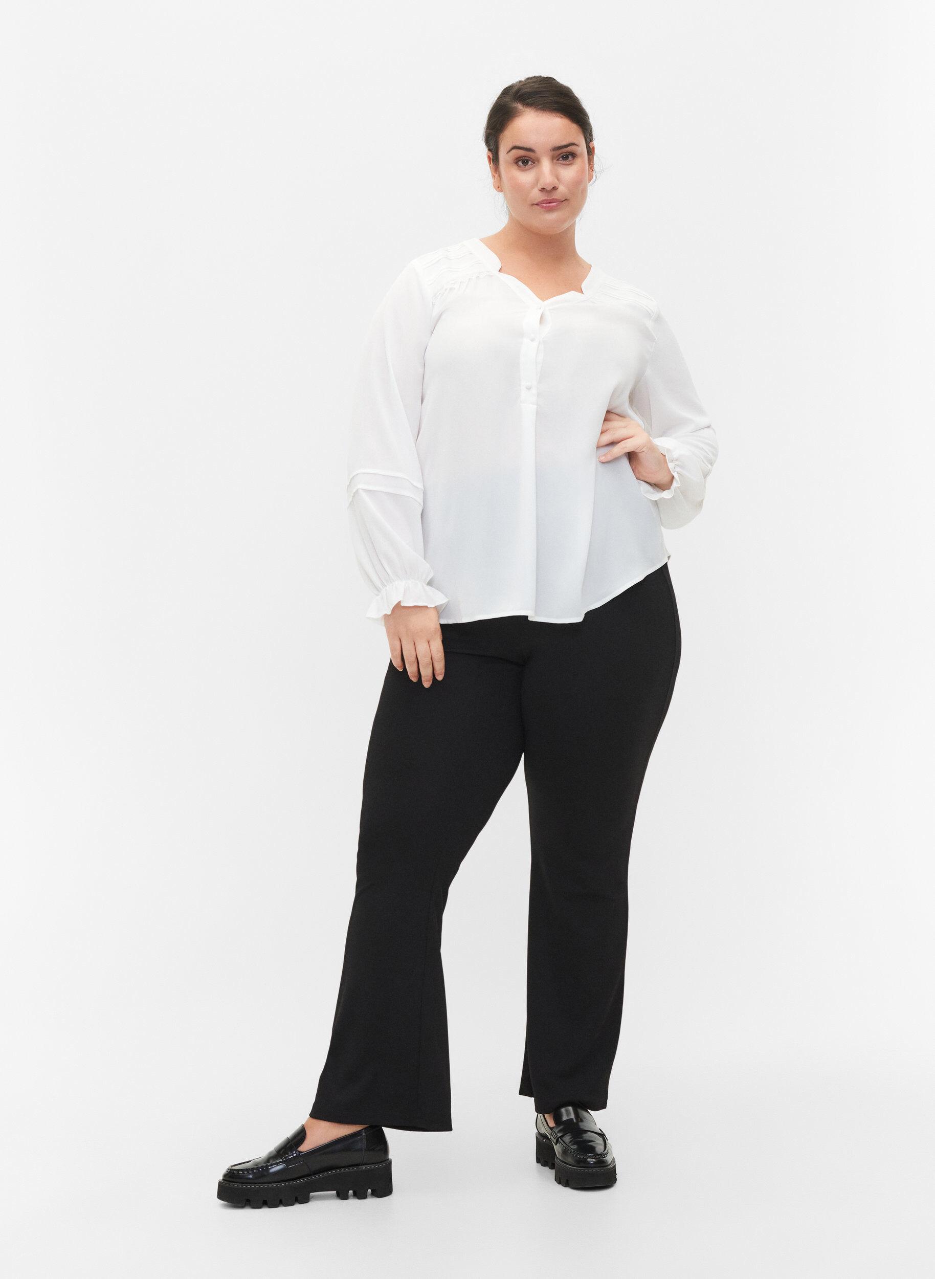 Zizzi Top with long sleeves and button closure, Bright White, Model image number 3