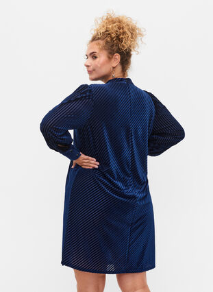 Teksturowana sukienka z weluru, Evening Blue, Model image number 1