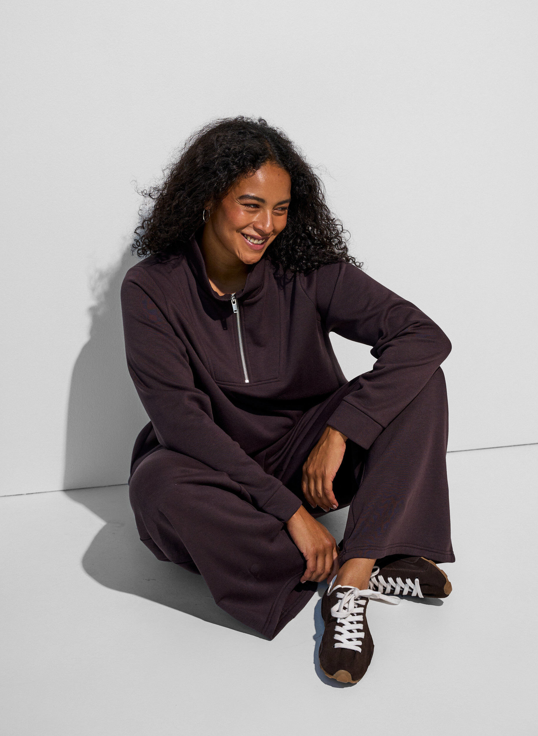 ZizziBluza z wysokim kolnierzem i zamkiem, Brązowy, Model image number 0