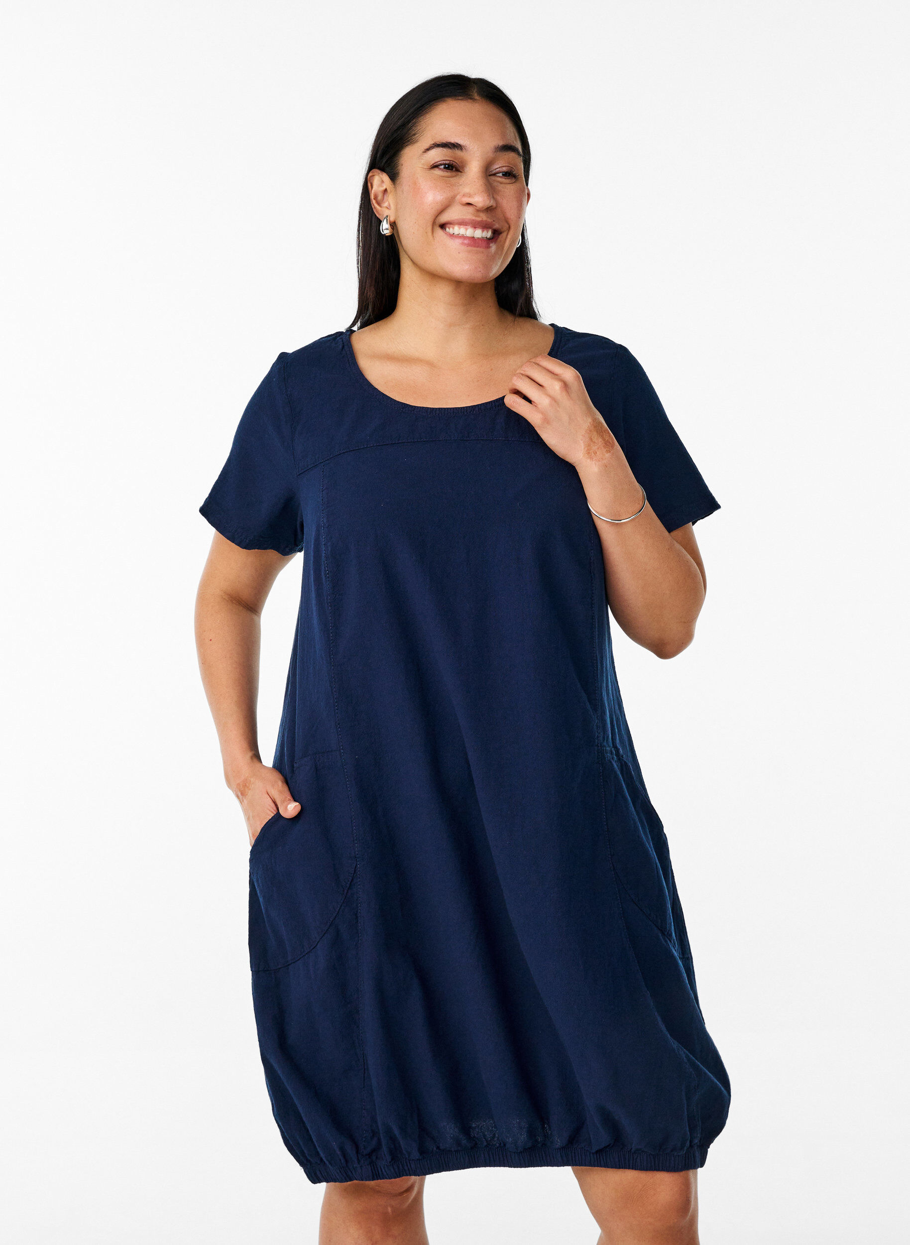 Bawelniana sukienka z kr&oacute;tkim rekawem, Niebieskie, Model