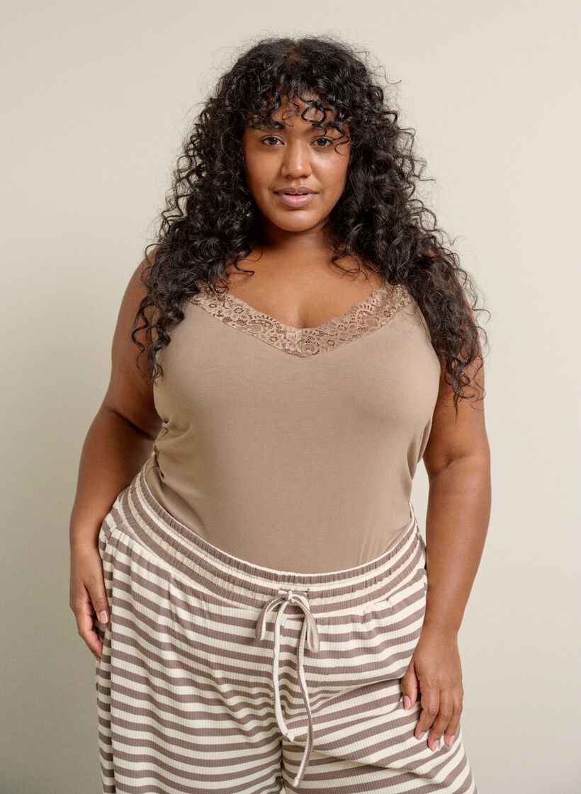 Wiskozowy top z koronkowym brzegiem, Beżowy, Image image number 0