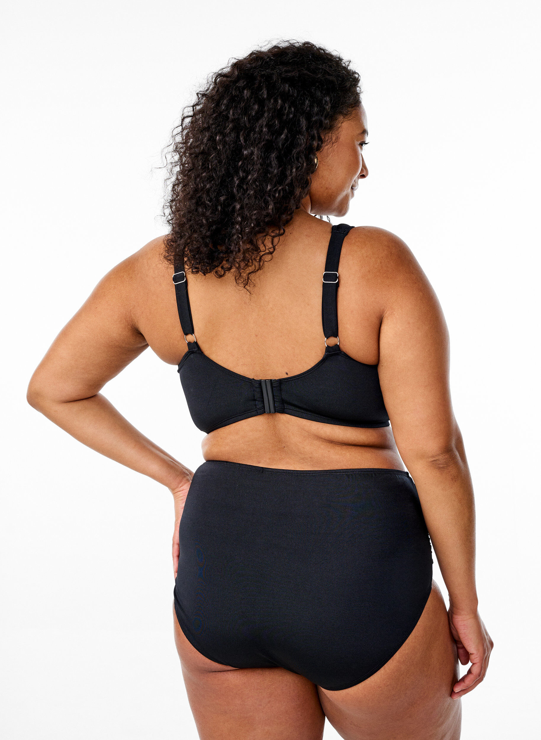 Zizzi Majtki bikini z wysokim stanem i marszczeniami, Czarne, Model image number 1