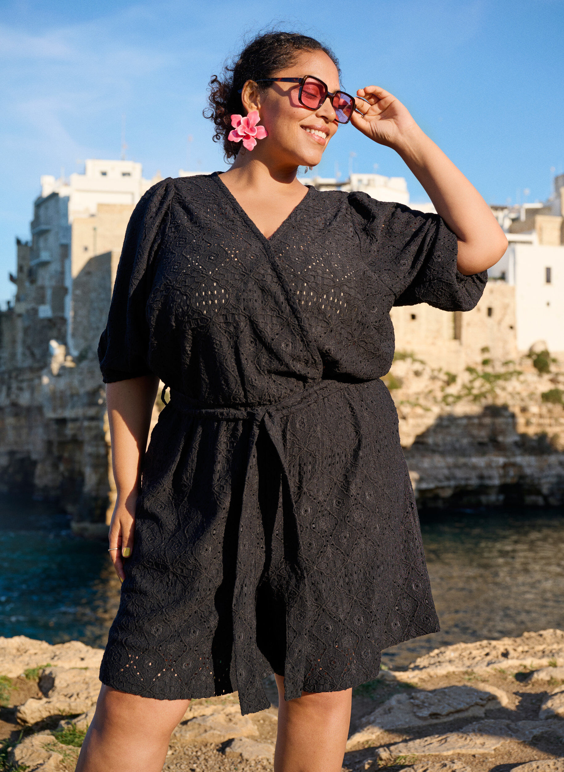 Zizzi Kombinezon z kr&oacute;tkim rekawem i wiazaniem, Black, Image image number 0