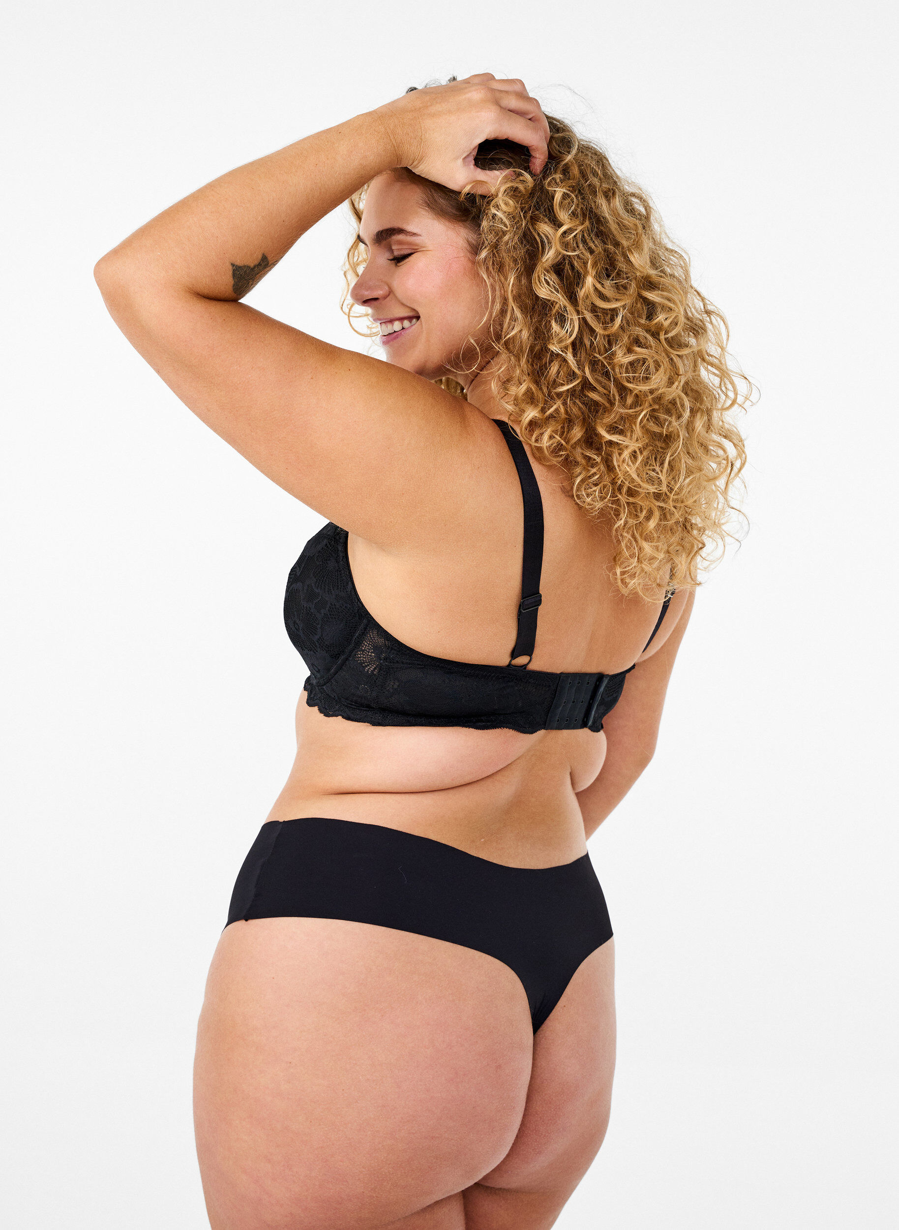 Zizzi Koronkowy biustonosz z pelnym kryciem, Czarne, Model image number 2