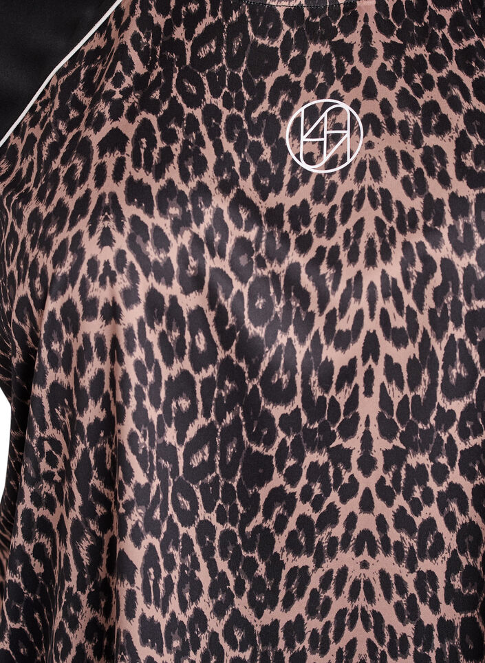 Koszulka treningowa z nadrukiem w ksztalcie leopard&oacute;w i rekawami raglan, Brązowy, Packshot image number 2