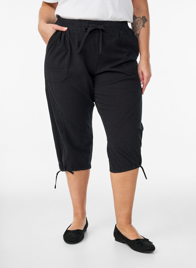 Bawelniane spodnie capri, Czarne, Model image number 2