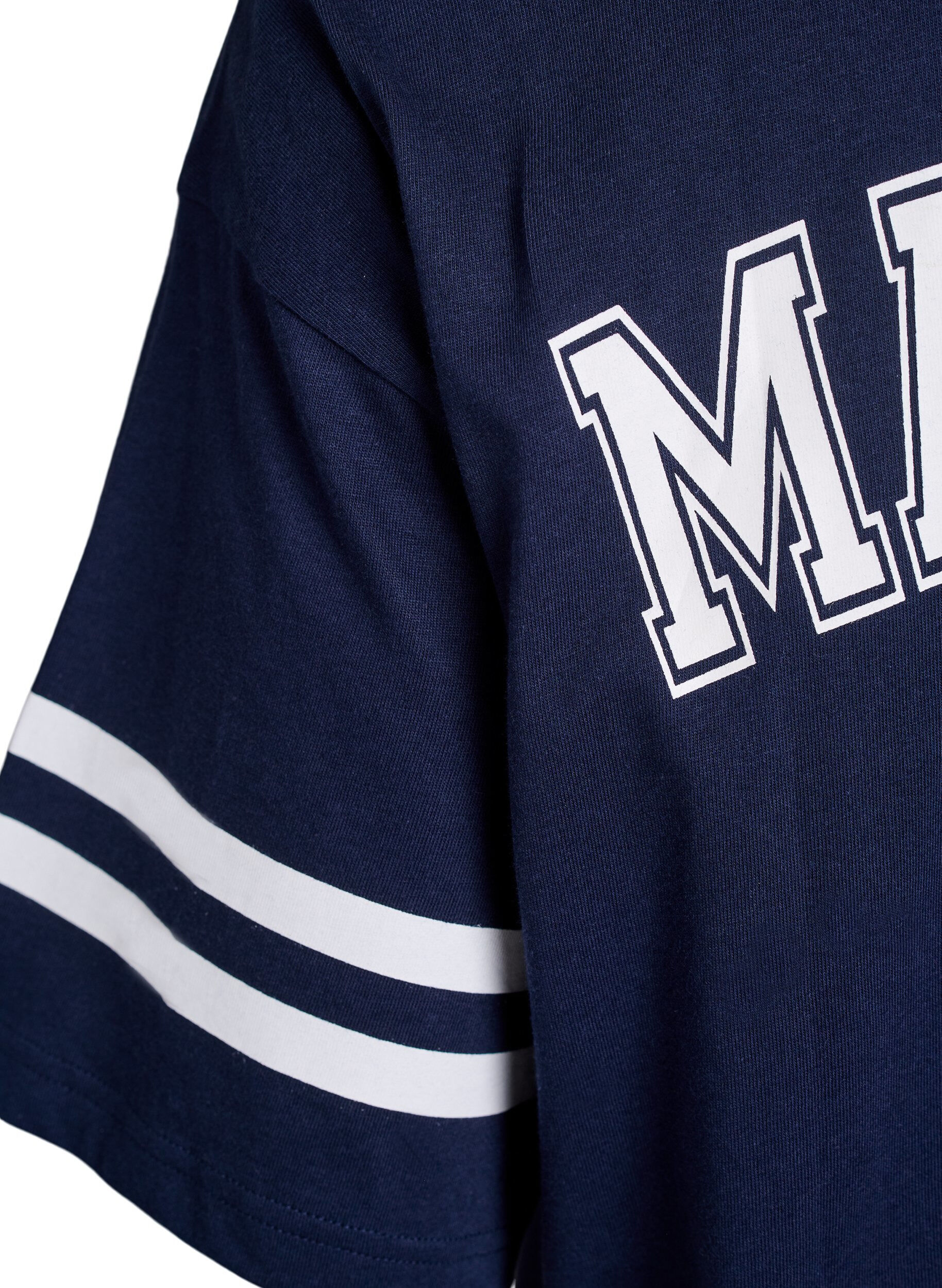 Zizzi Kr&oacute;tka sukienka koszulkowa ze sportowymi detalami, Niebieskie, Packshot image number 4