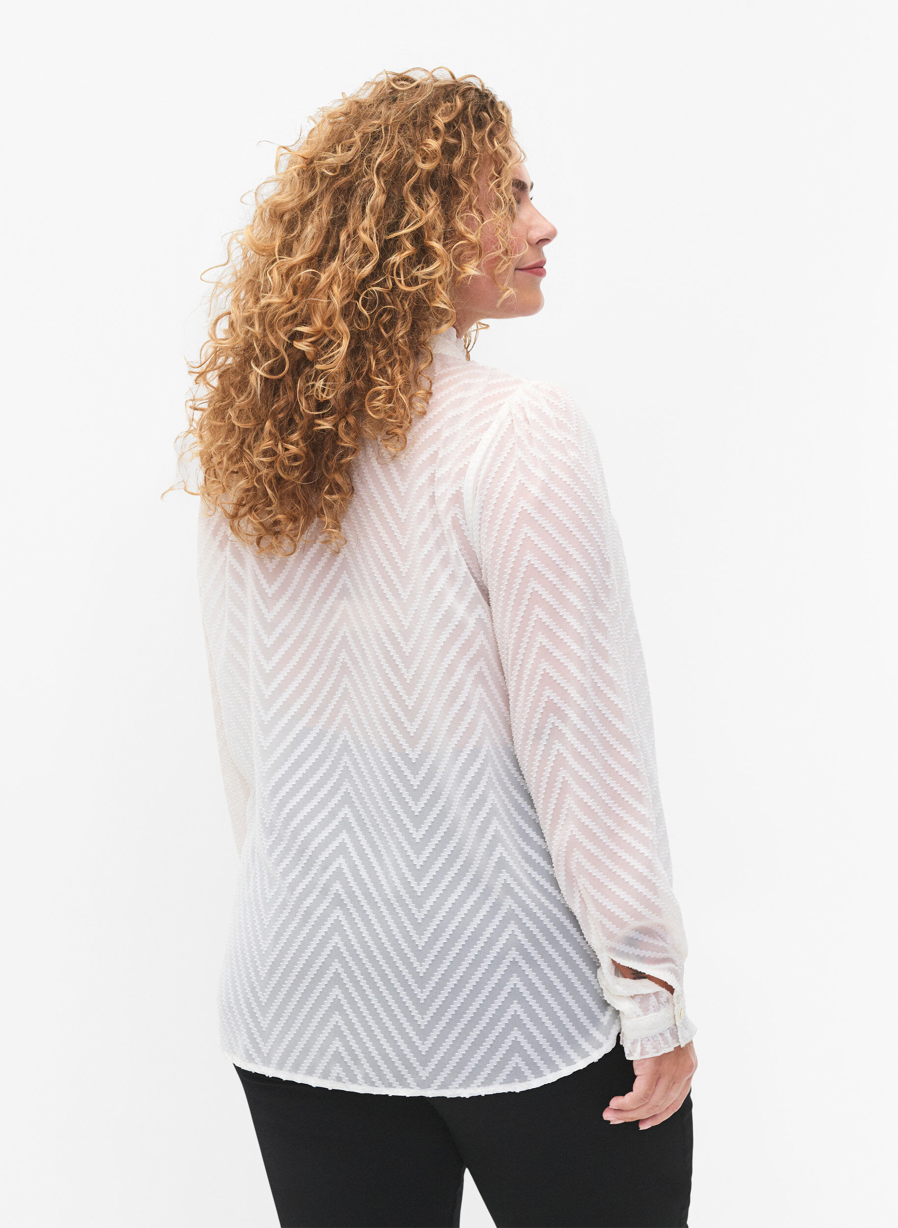 Zizzi Bluzka koszulowa z marszczeniami i wzorzysta faktura, Snow White, Model image number 1