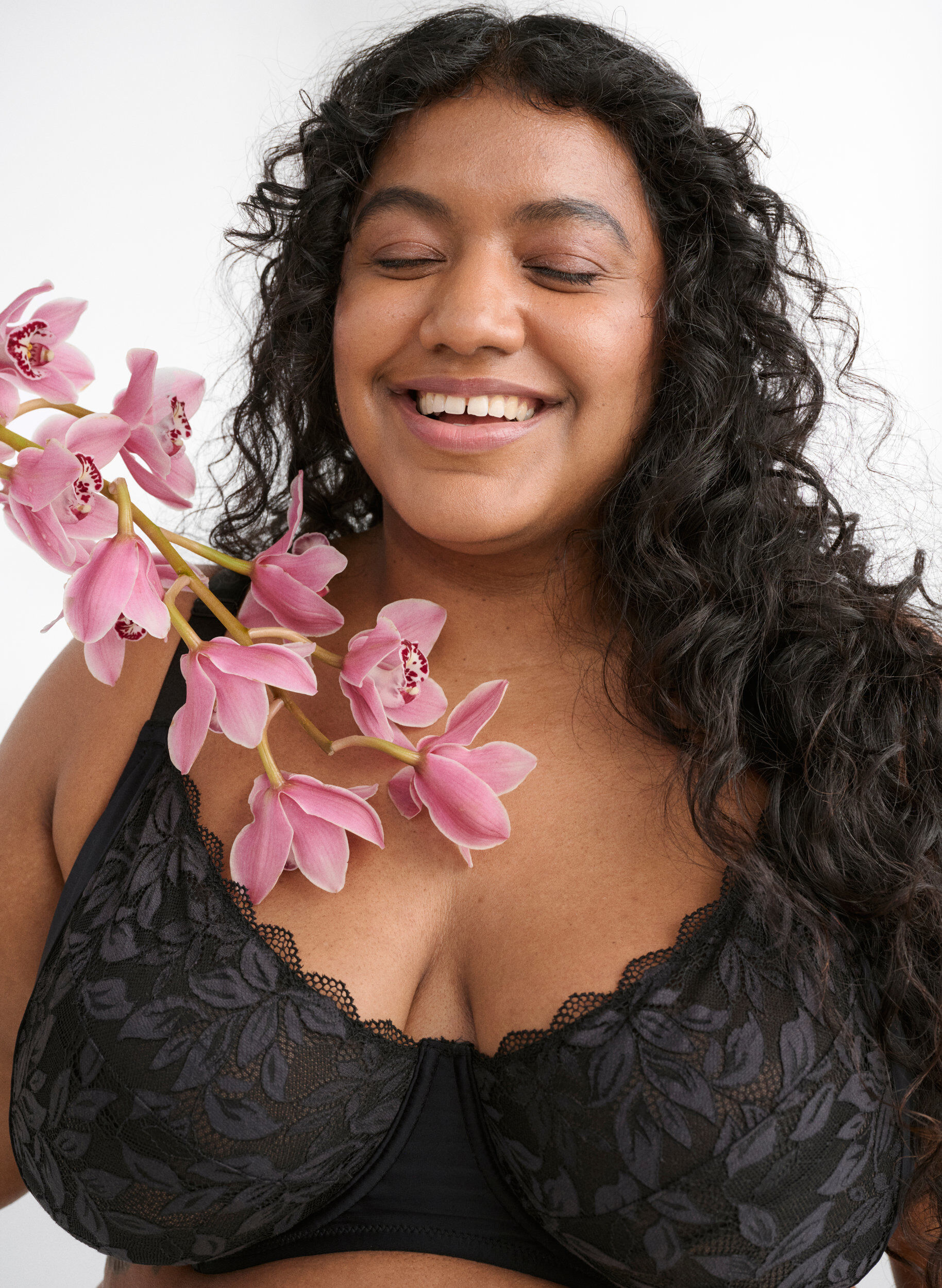 Zizzi Biustonosz o pelnym pokryciu z koronka, Czarne, Image image number 0