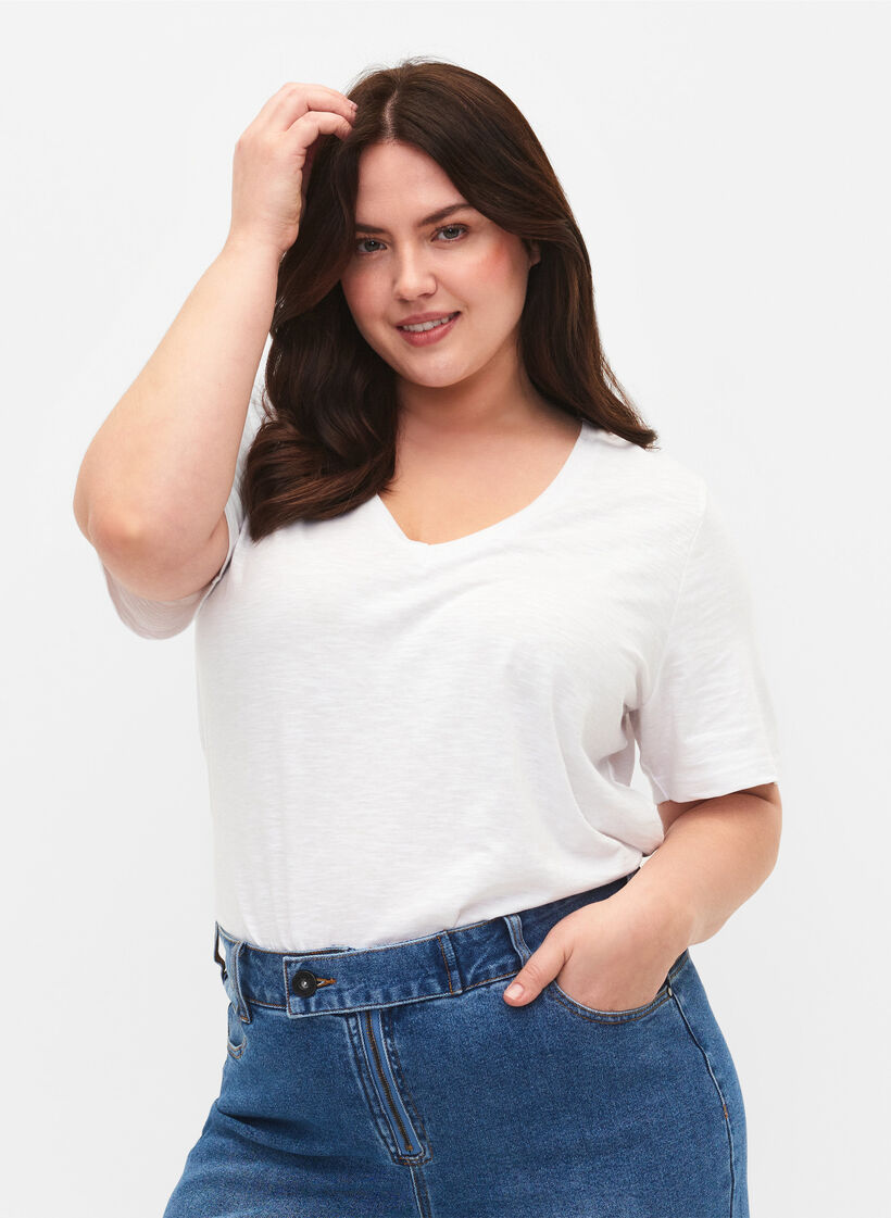 Podstawowa koszulka z kr&oacute;tkim rekawem i dekoltem w szpic, Biały, Model image number 0