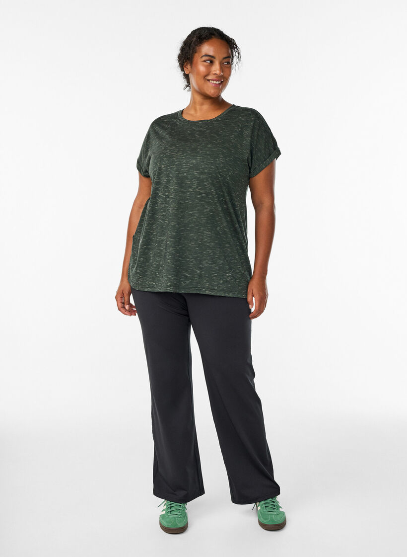 Luzna koszulka treningowa z kr&oacute;tkim rekawem, Zielony, Model image number 1