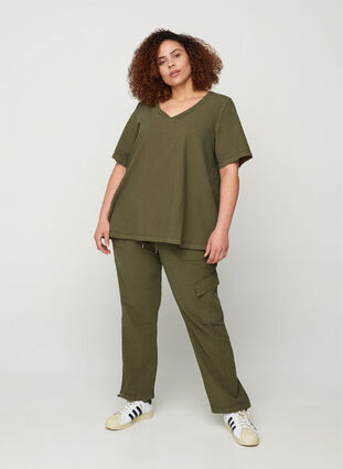 Luzne, bawelniane spodnie bojówki, Ivy Green, Model image number 3
