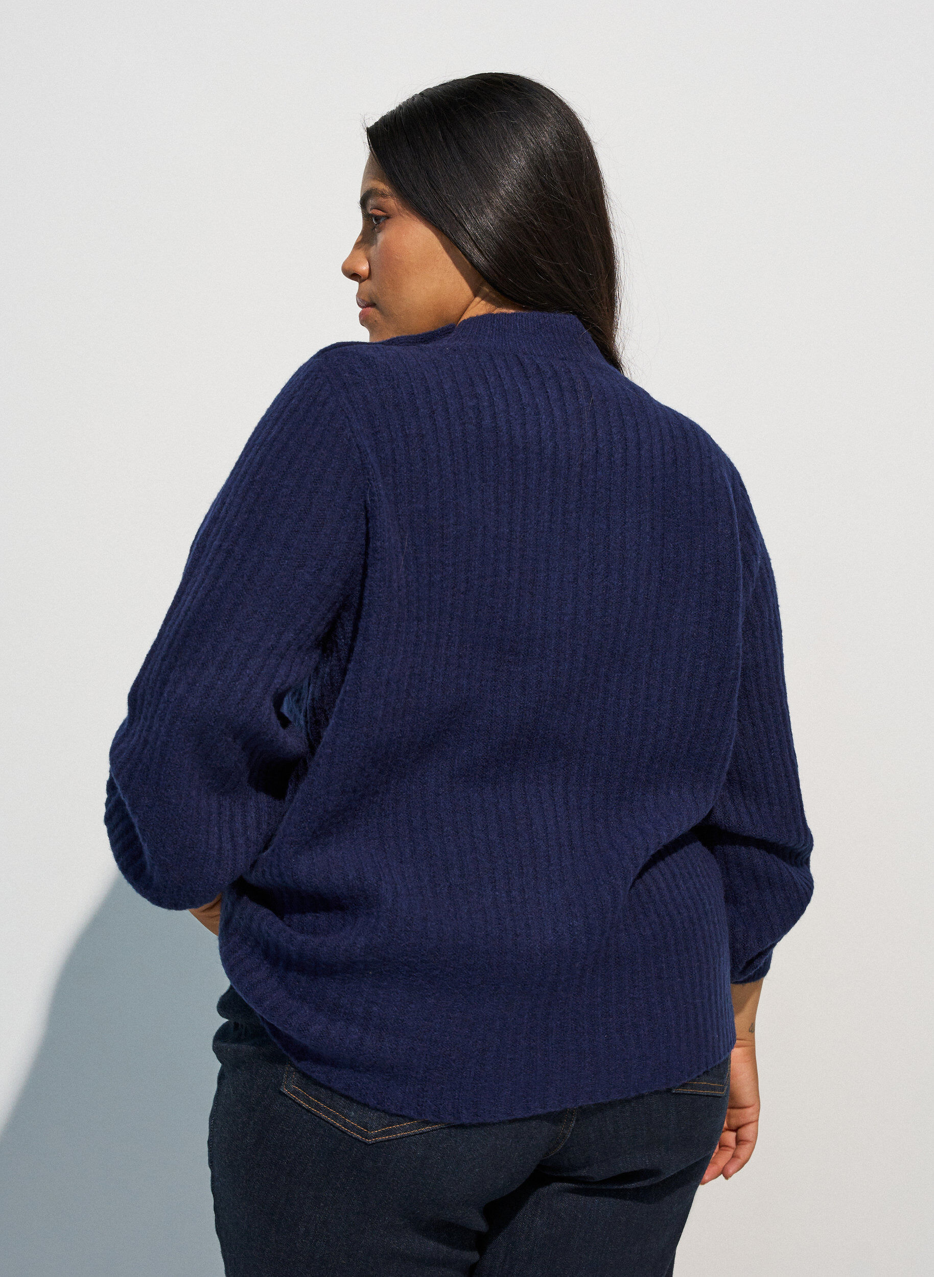 ZizziPrazkowany sweter z bufiastymi rekawami i guzikami, Niebieskie, Model image number 2