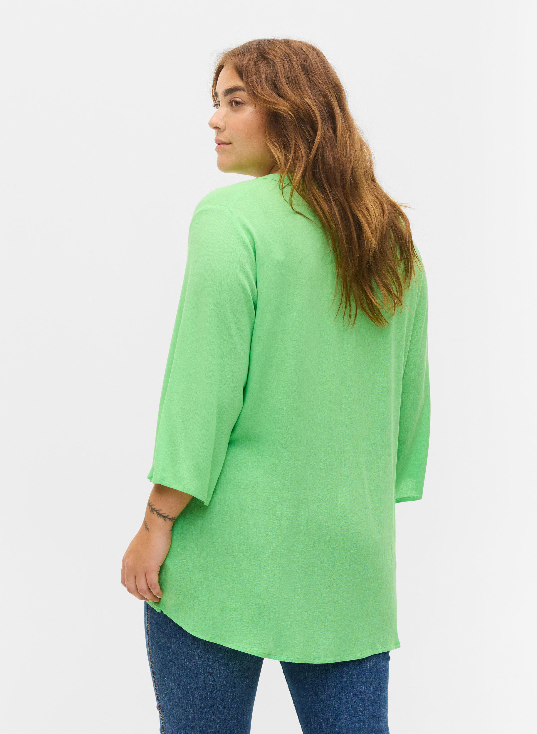 Zizzi 3/4 sleeve v-neck viscose blouse, Summer Green, Model image number 1
