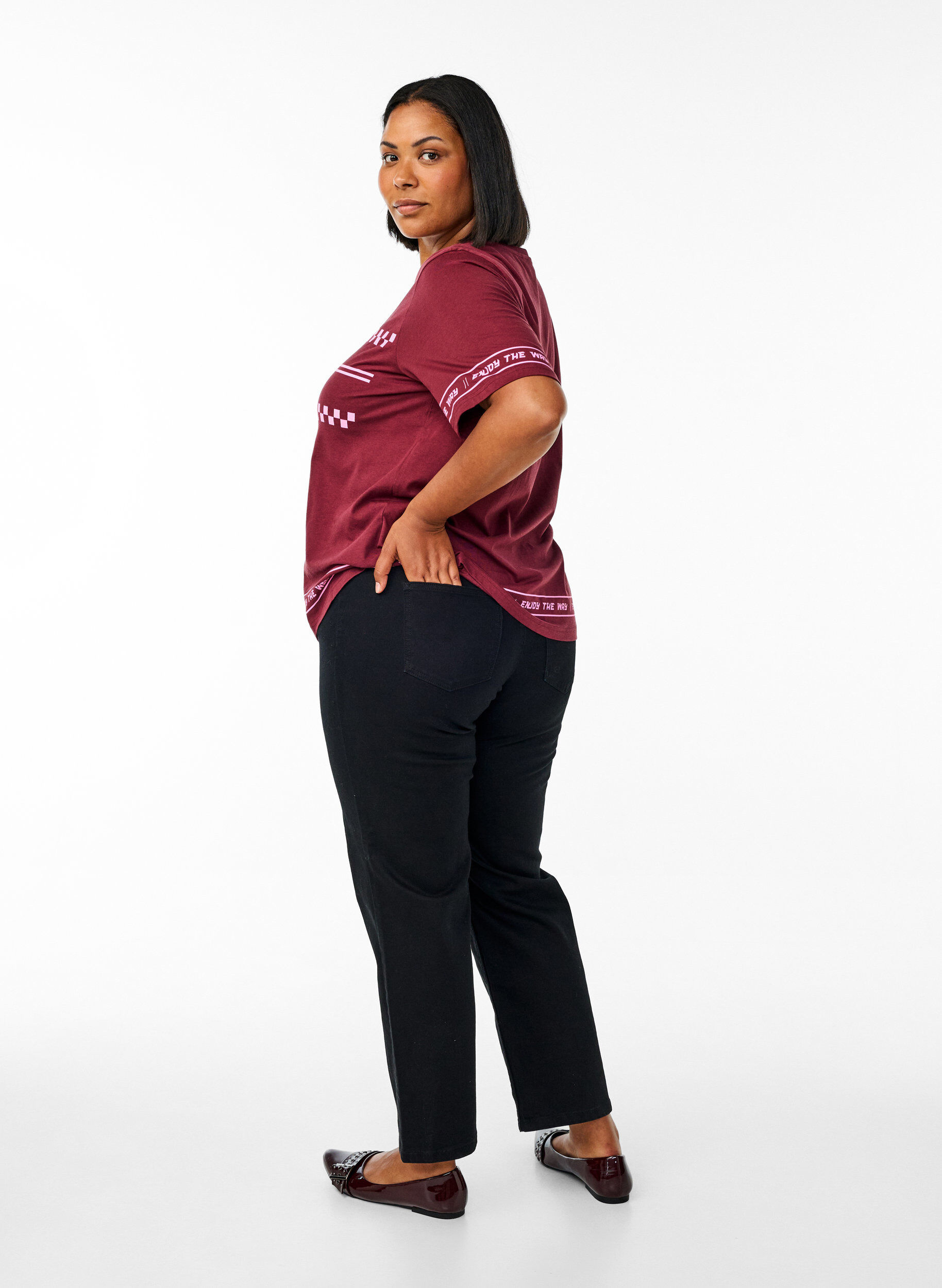 Zizzi Jeansy Gemma z wysokim stanem o regularnym kroju, Czarne, Model image number 1