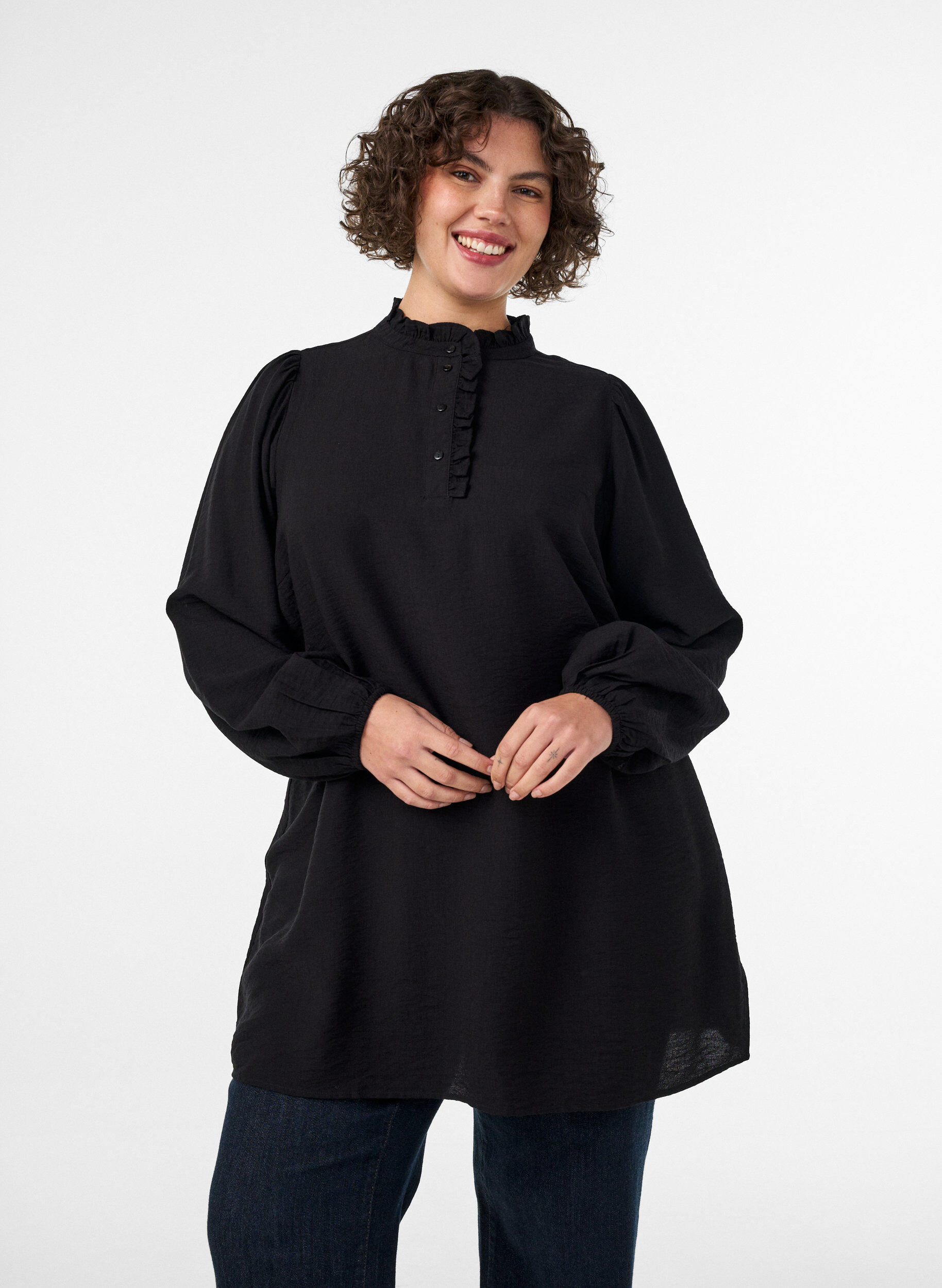 ZizziWiskozowa tunika z falbanami i guzikami, Czarne, Model image number 0