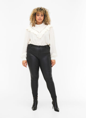 Powlekane jeansy Amy, Black coated, Model image number 0