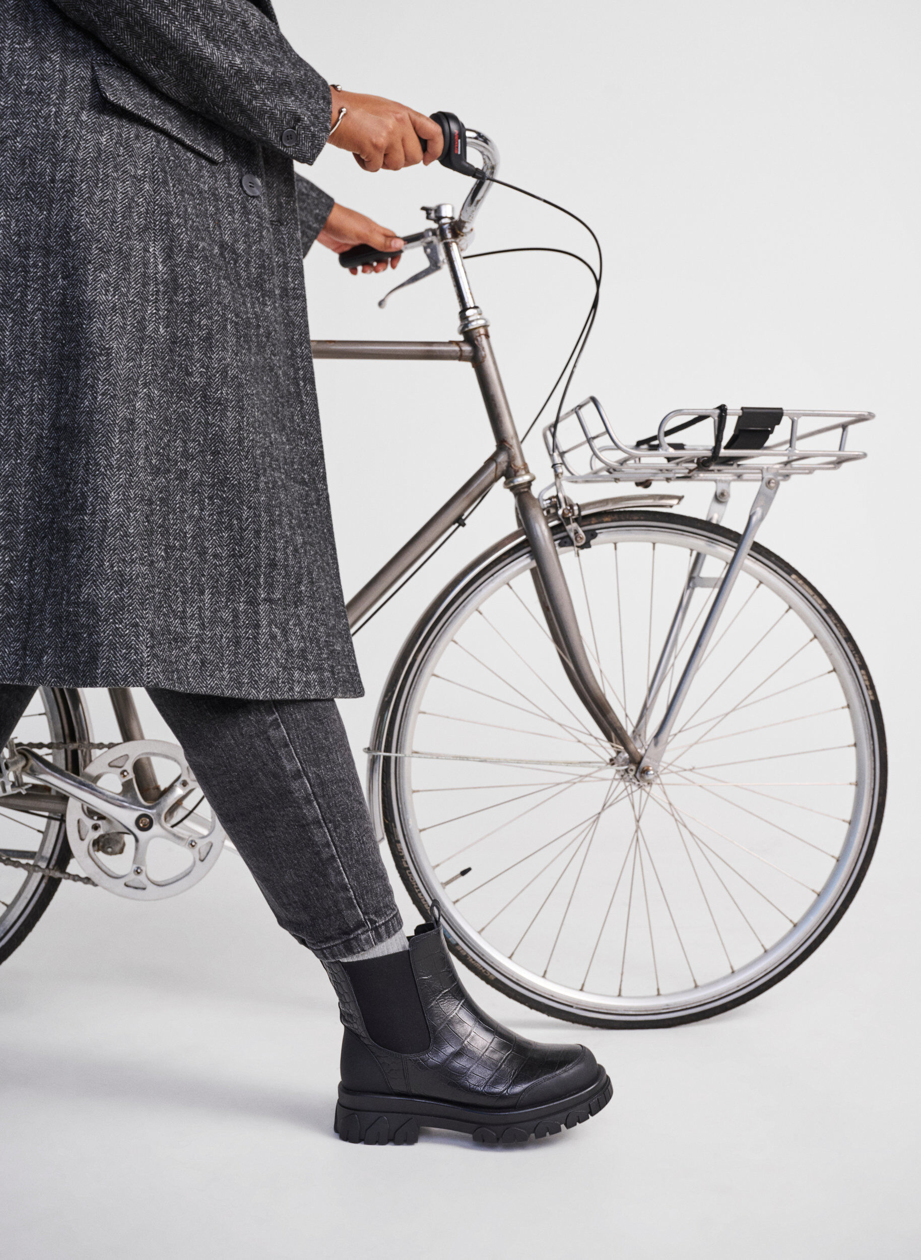 Zizzi Szerokie - Sk&oacute;rzany botek Croco Chelsea, Black, Image image number 0