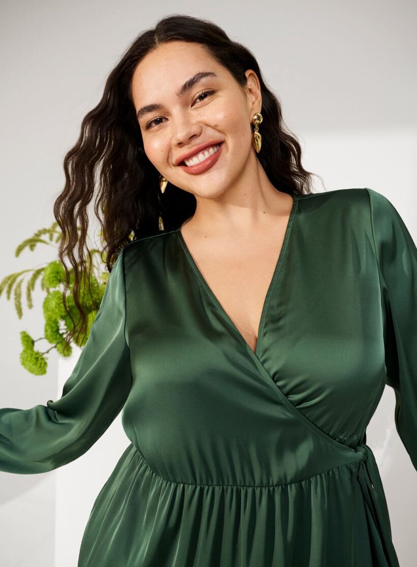 Zielona kopertowa sukienka, , Model, 2