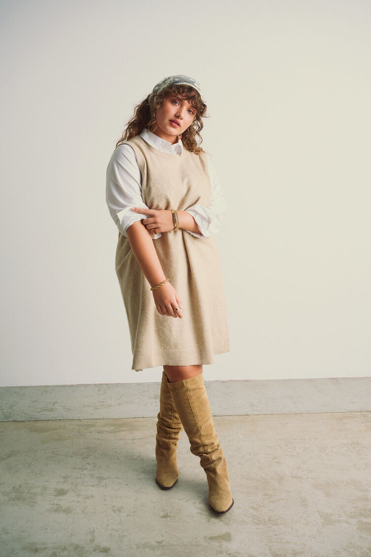 Krótkiej, bezrekawnej sukienki dzianej, Beżowy, Image image number 0