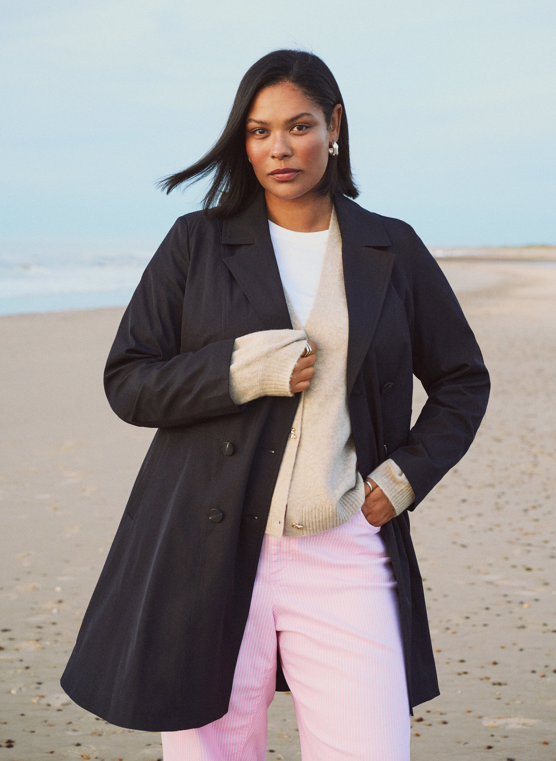 Zizzi Plaszcz wiosenny w kroju A z dwurzedowym zapieciem, Czarne, Image image number 0