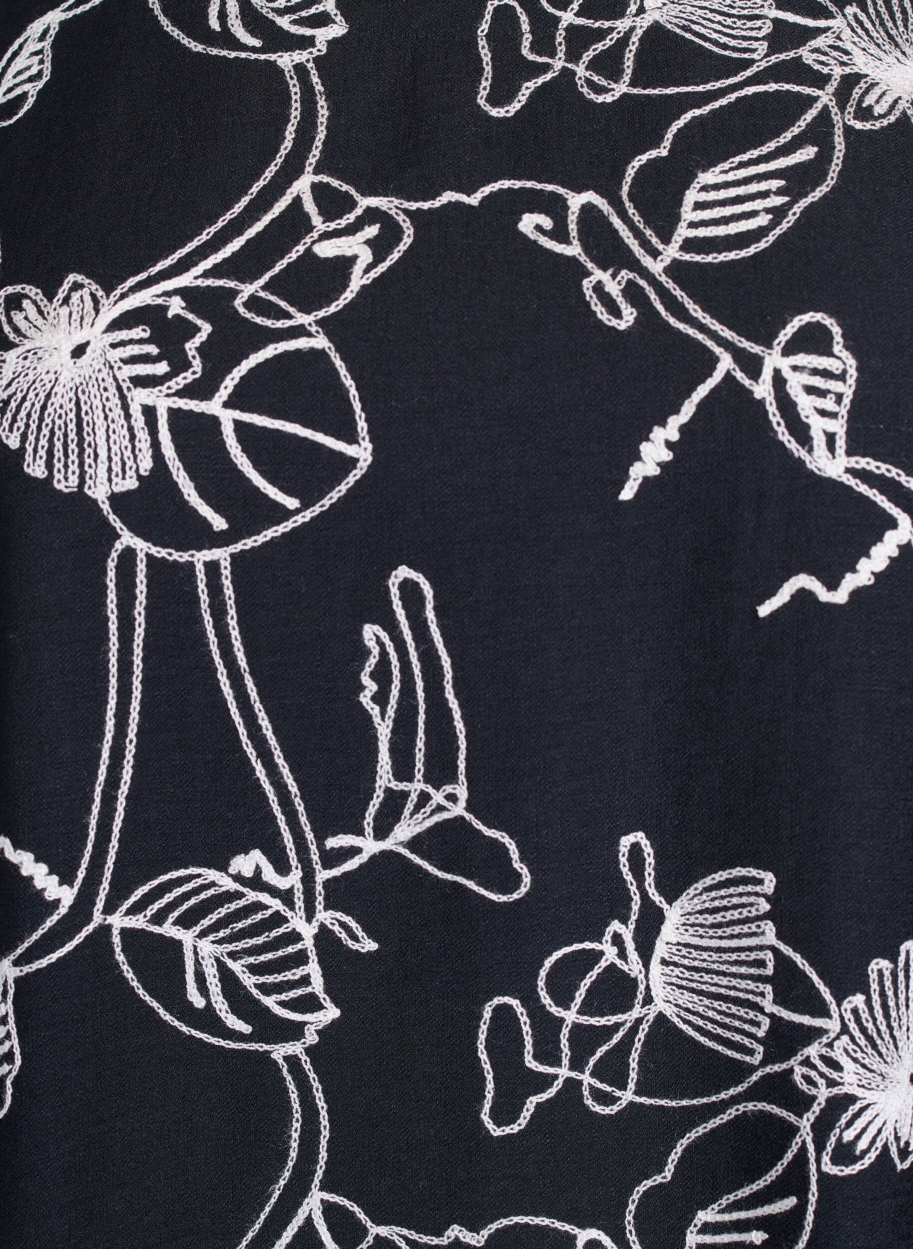 ZizziKr&oacute;tka sukienka o linii A z haftowanym wzorem, Czarne, Packshot image number 2