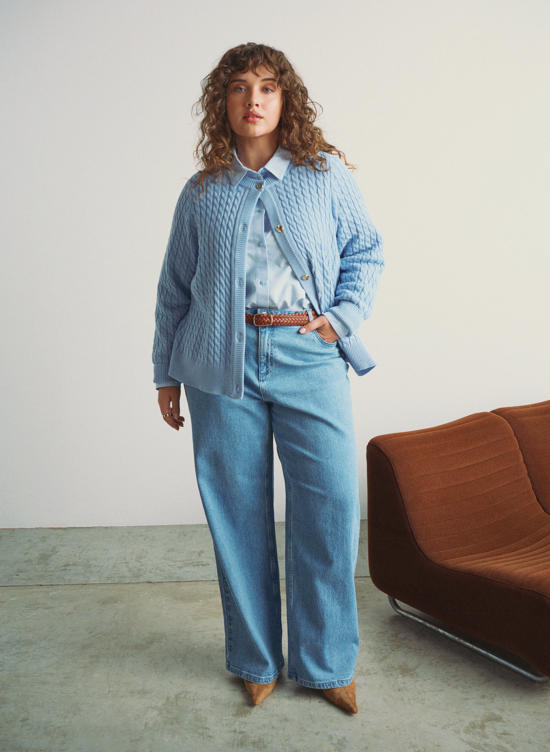 Zizzi Kardigan z warkoczowym splotem i zlotymi guzikami, Niebieskie, Image image number 0