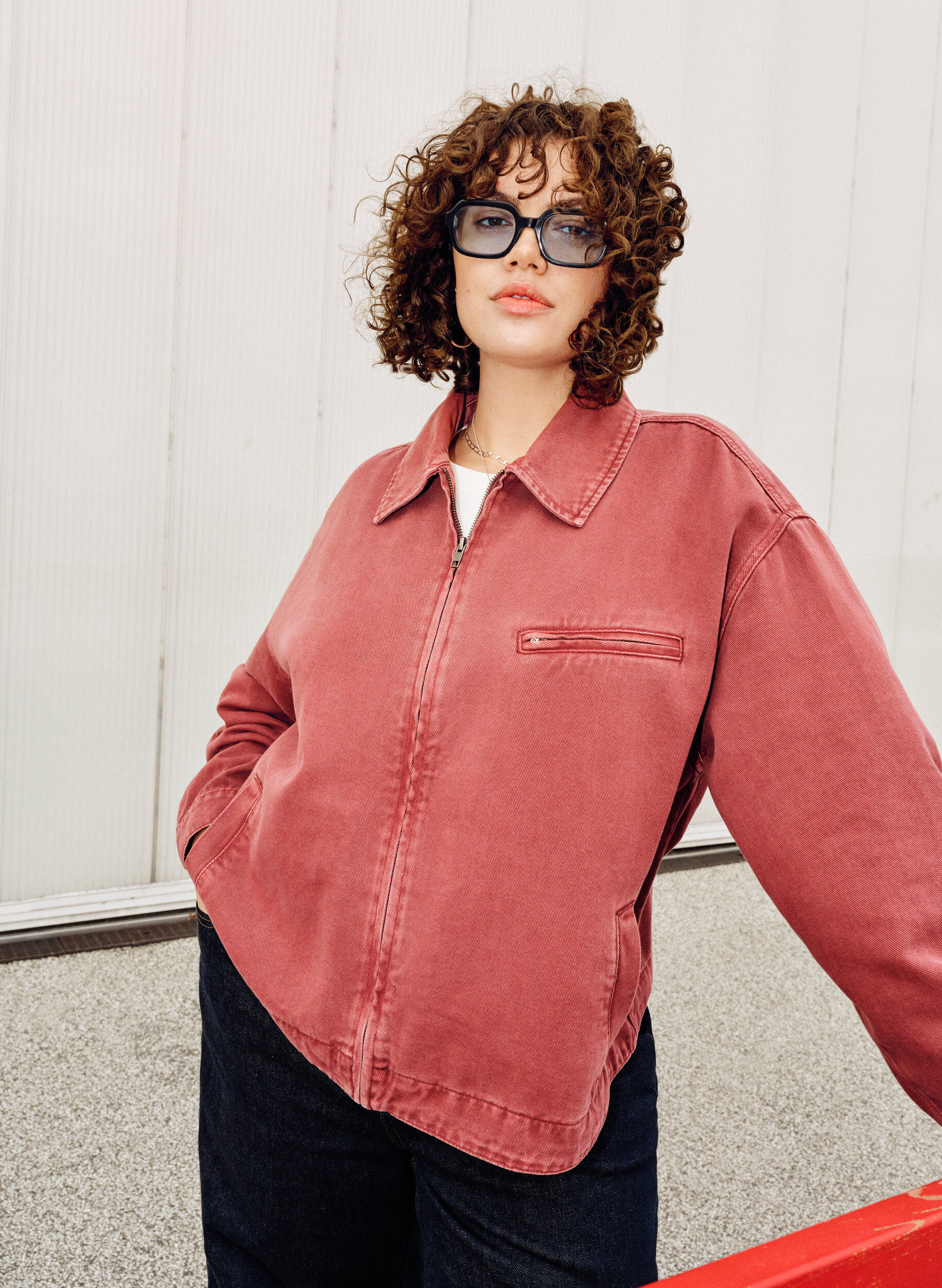 Kolorowa denimowa kurtka na zamek