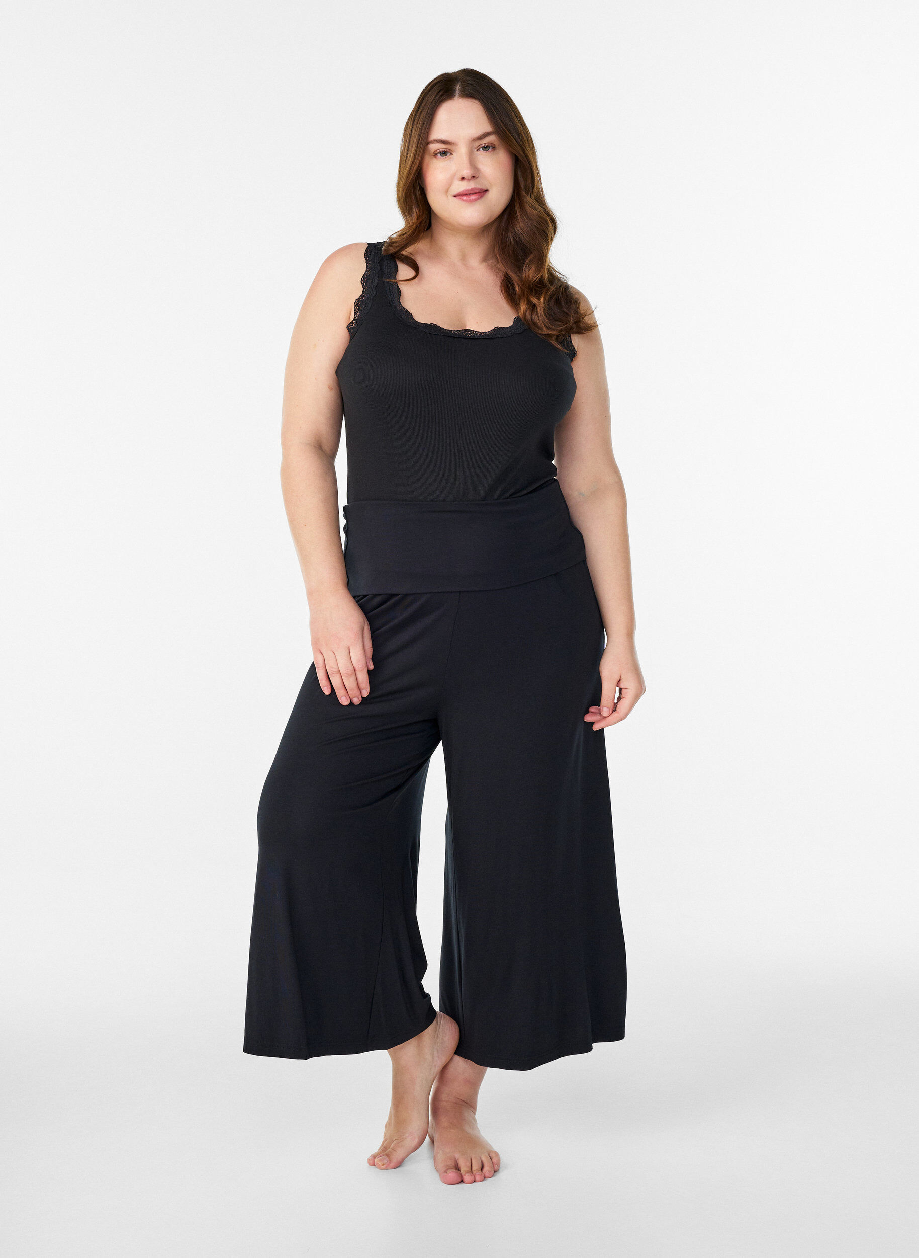 Zizzi Spodnie culotte z dzianiny z wysoka talia, Czarne, Model image number 0