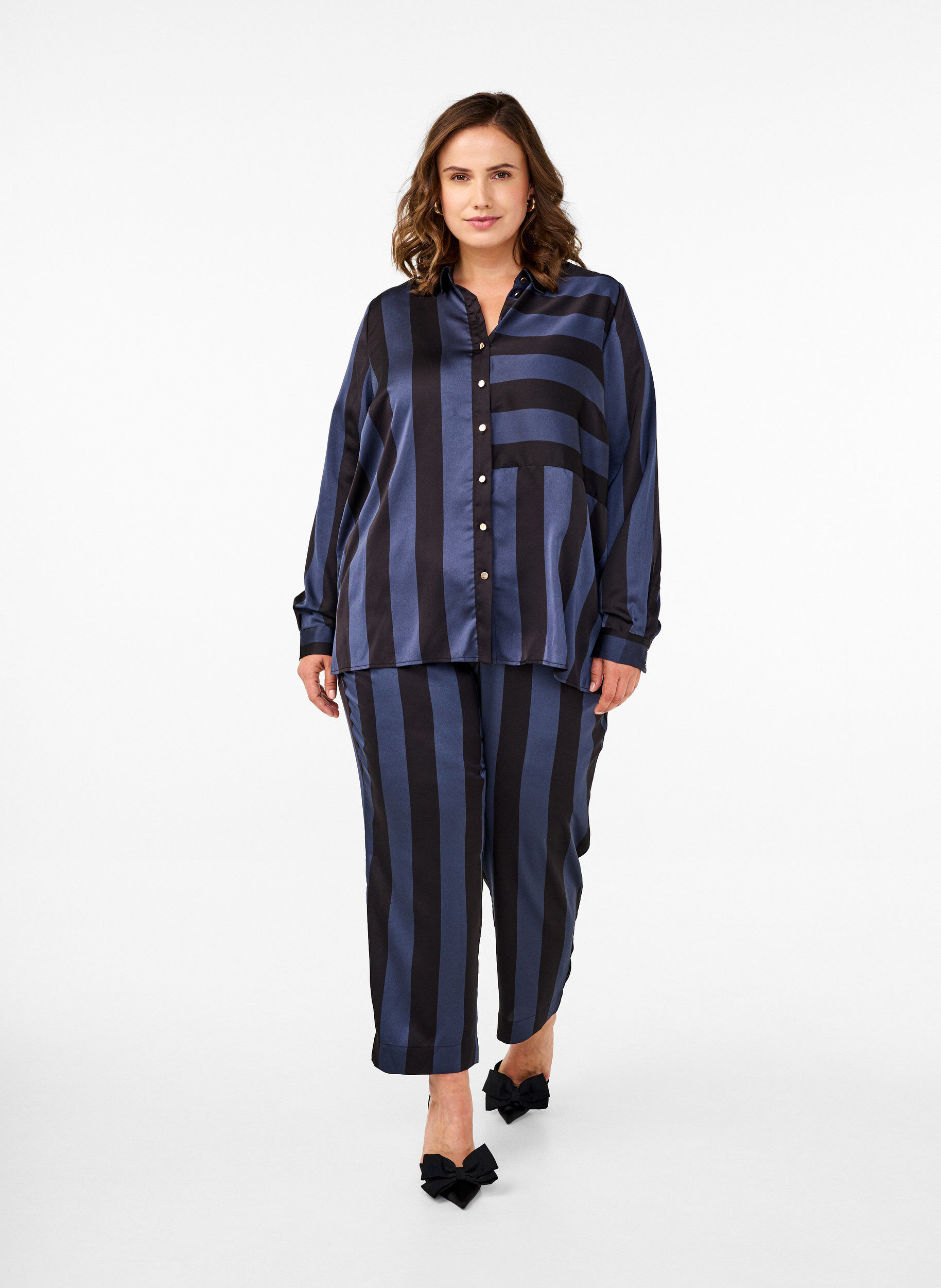 Zizzi Satynowa koszula w paski, Spellbound w. Black, Model image number 2