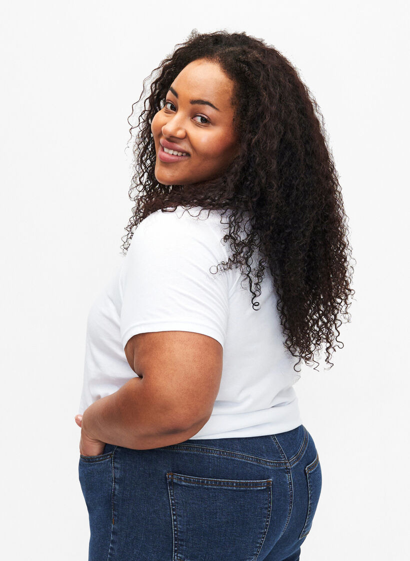 Bawelniana koszulka w kwiaty z portretem, B. White Face Flower, Model image number 1