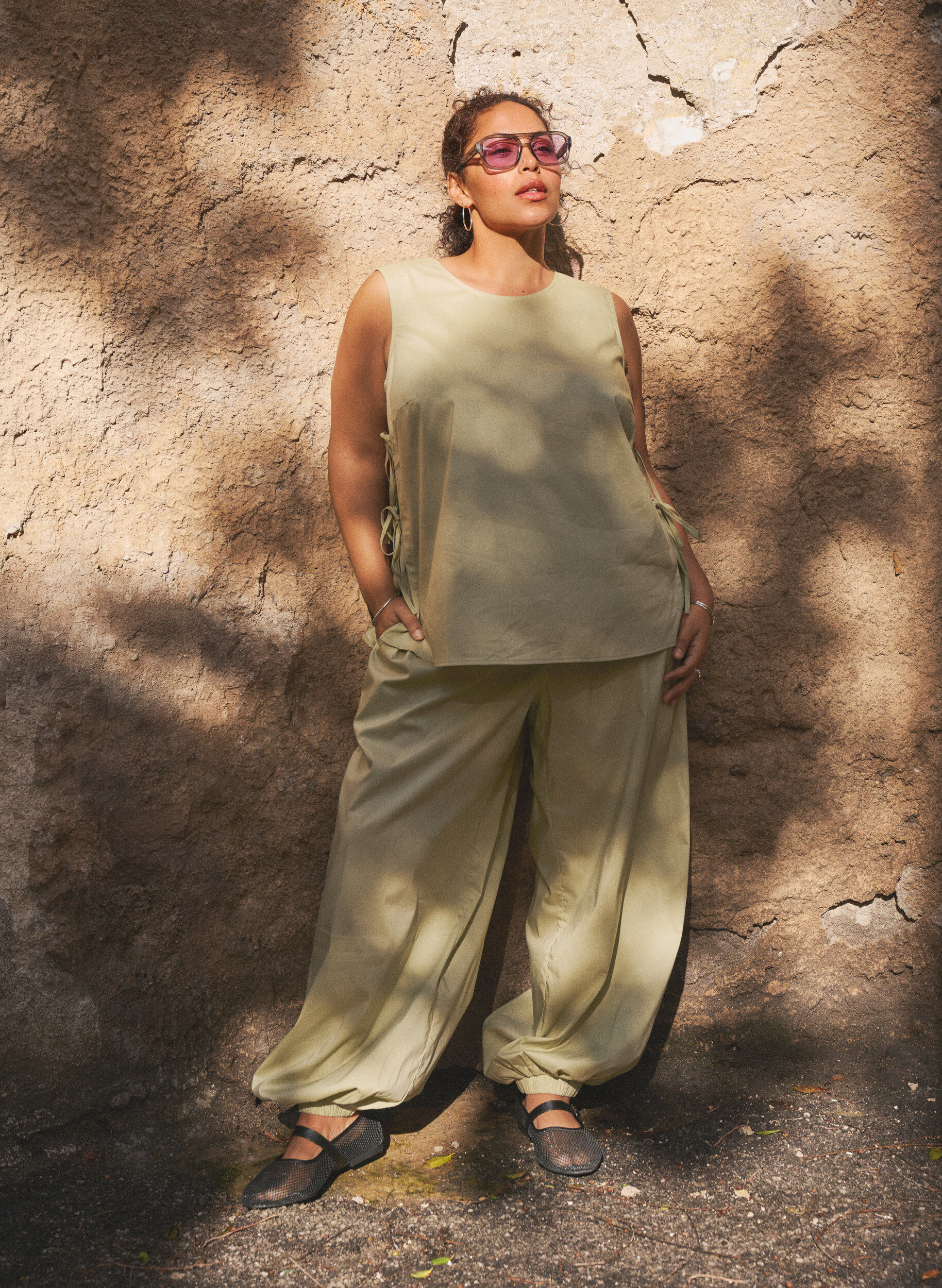 ZizziSpodnie balonowe na wysoka talie z elastycznym pasem w talii, Zielony, Image image number 0