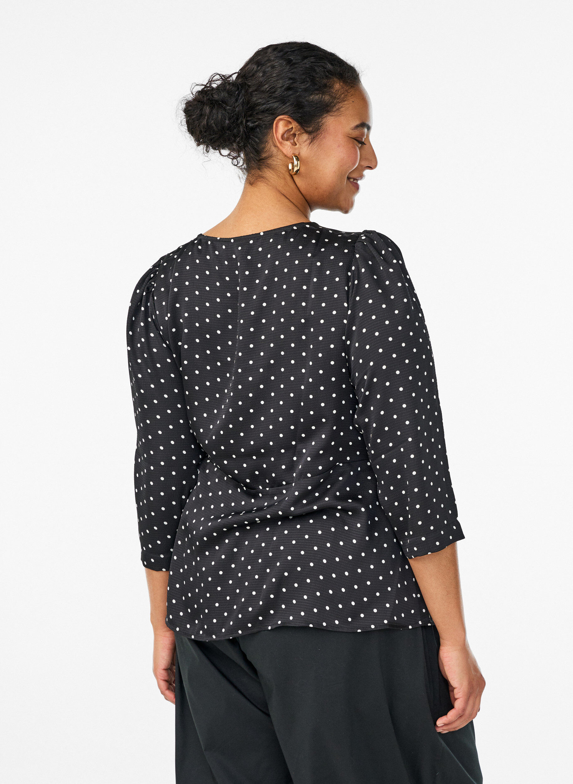 Zizzi Bluzka Polka dot z wiazaniami i 3/4-sleeves, Czarne, Model image number 2
