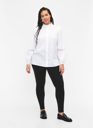 Bluzka koszulowa z kolnierzykiem z falbanami i szydelkowym paskiem, Bright White, Model image number 4
