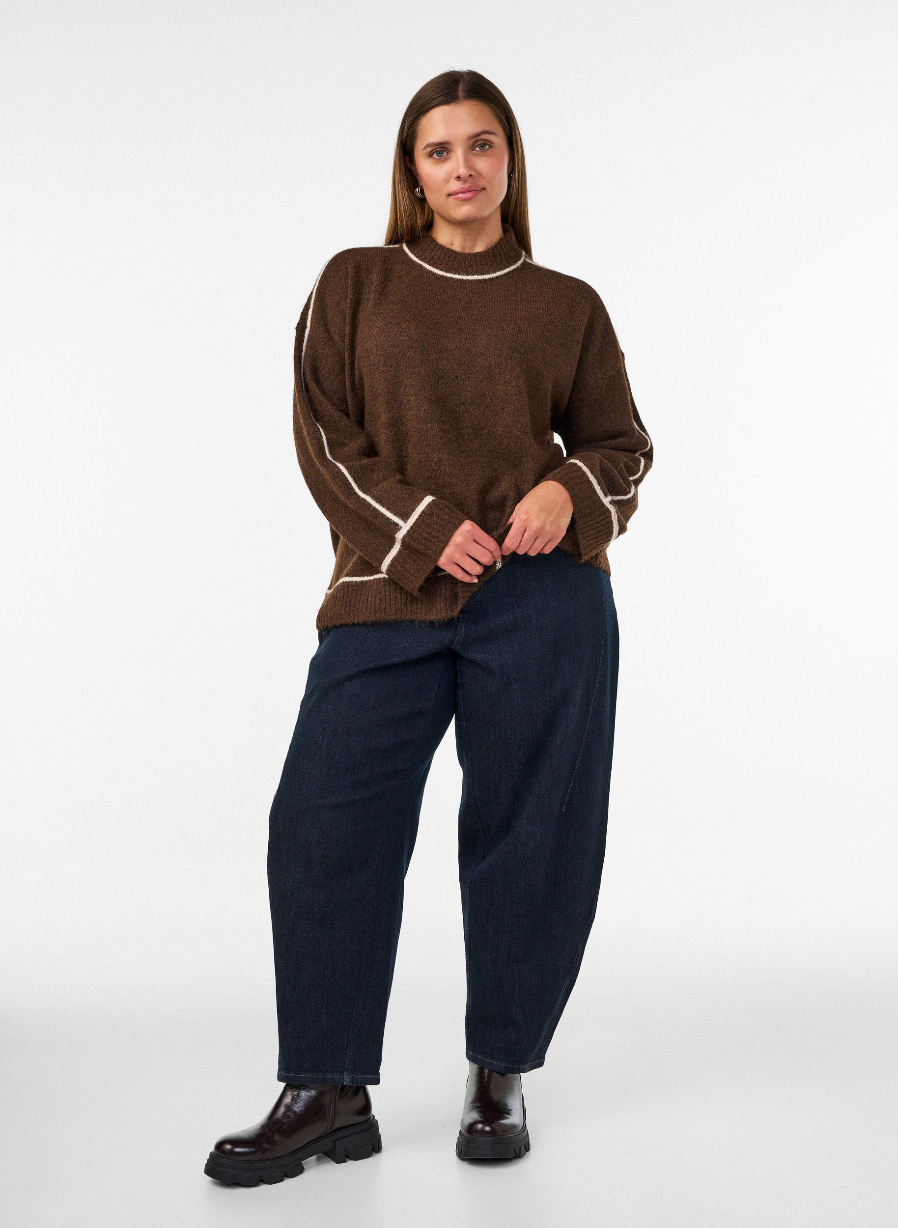 ZizziSweter z kolnierzykiem i kontrastowymi paskami, Brązowy, Model image number 1
