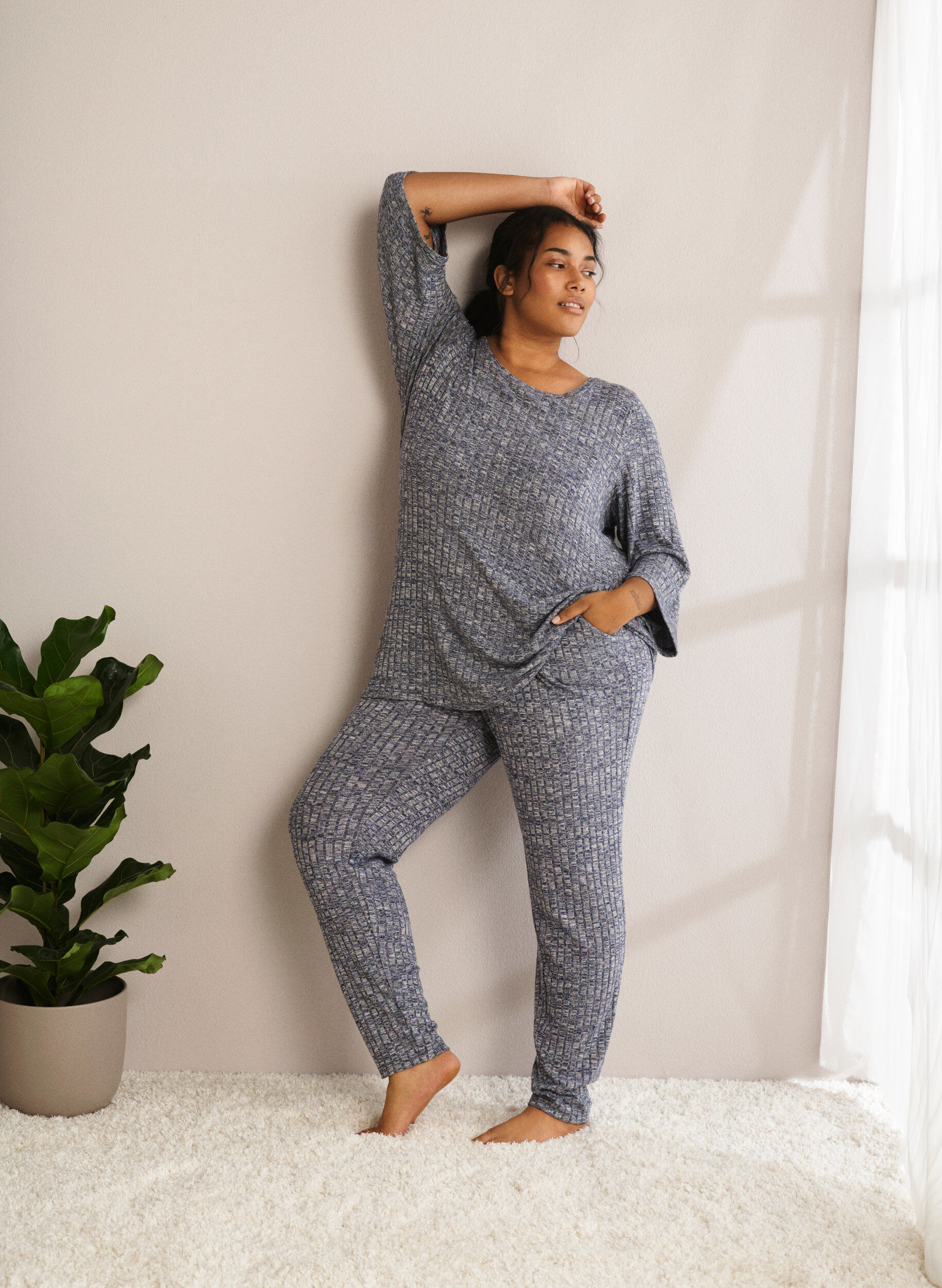 Zizzi Melanzowa bluzka z okraglym dekoltem i rekawami 3/4, Dress Blues Mel., Image image number 0