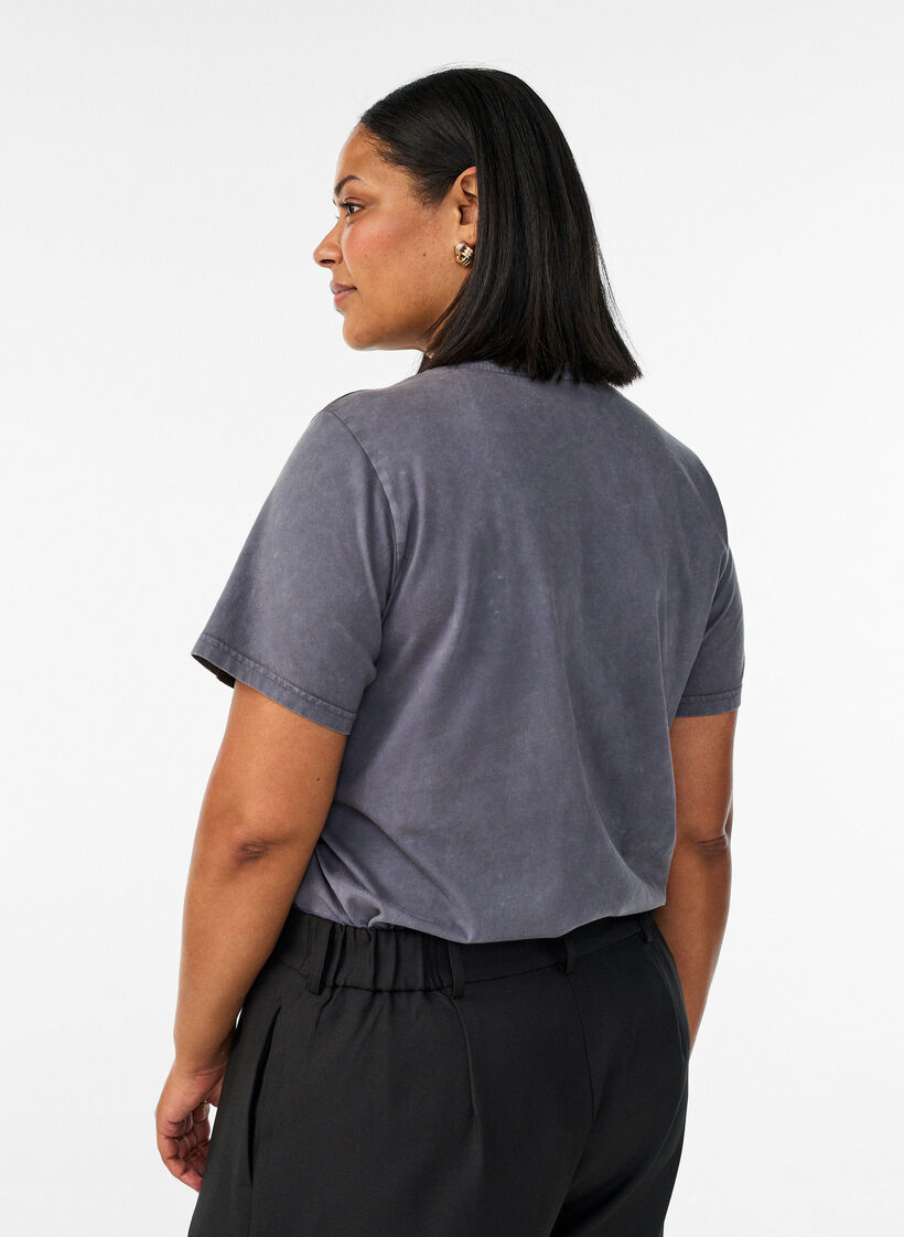 Koszulka bawelniana z wyblaklym wygladem i haftowanym motywem, Szary, Model image number 2