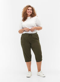 Bawelniane spodnie capri, Ivy Green, Model