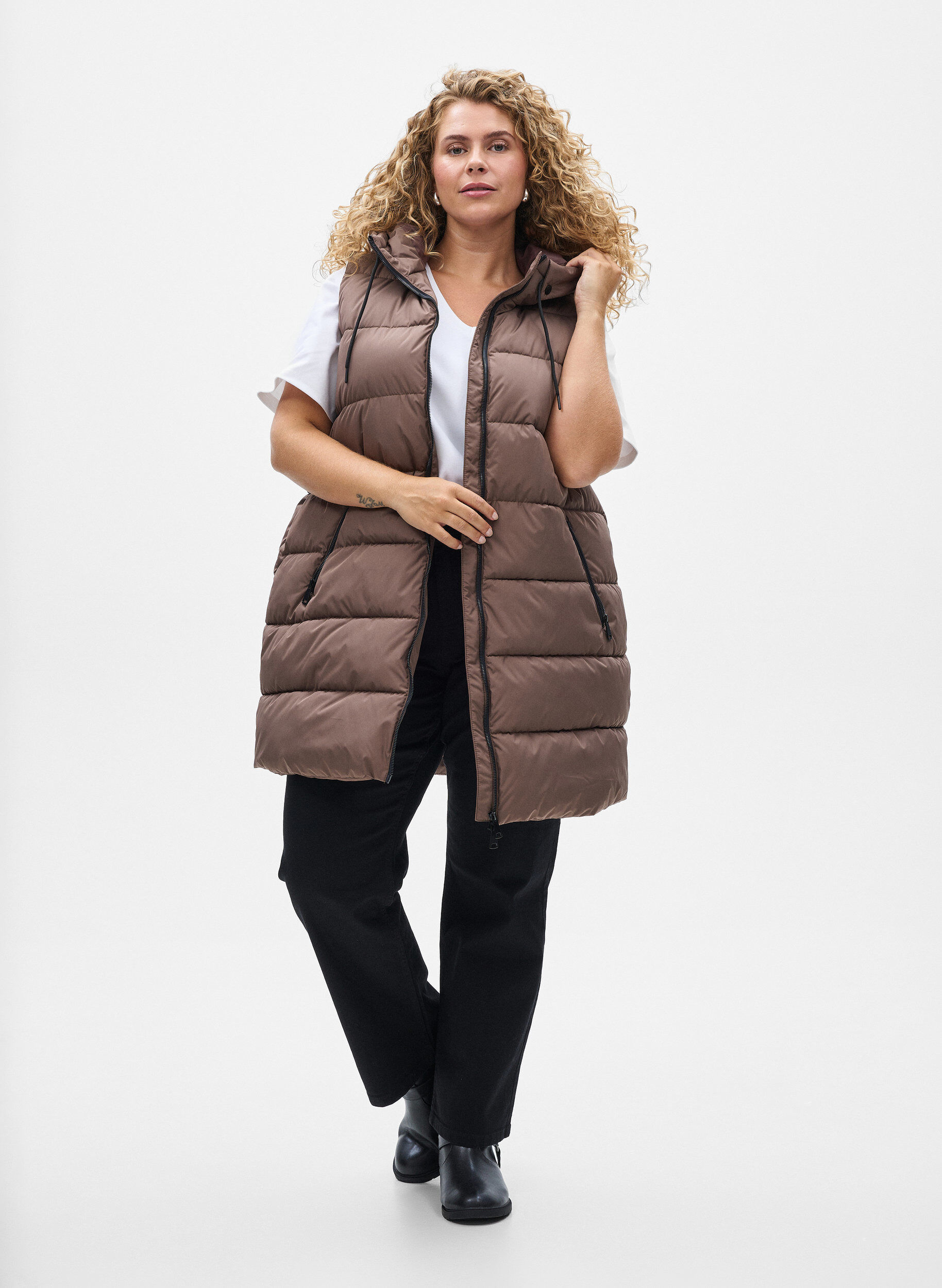 ZizziDluga kamizelka z kapturem i kieszeniami, Brązowy, Model image number 1