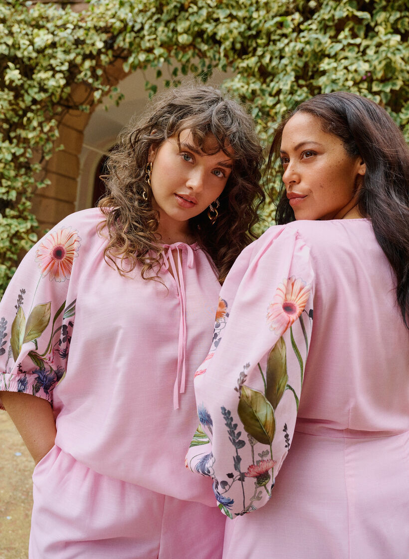 Bluzka z kokardka i kwiatowym nadrukiem na rekawach, R&oacute;żowy, Image