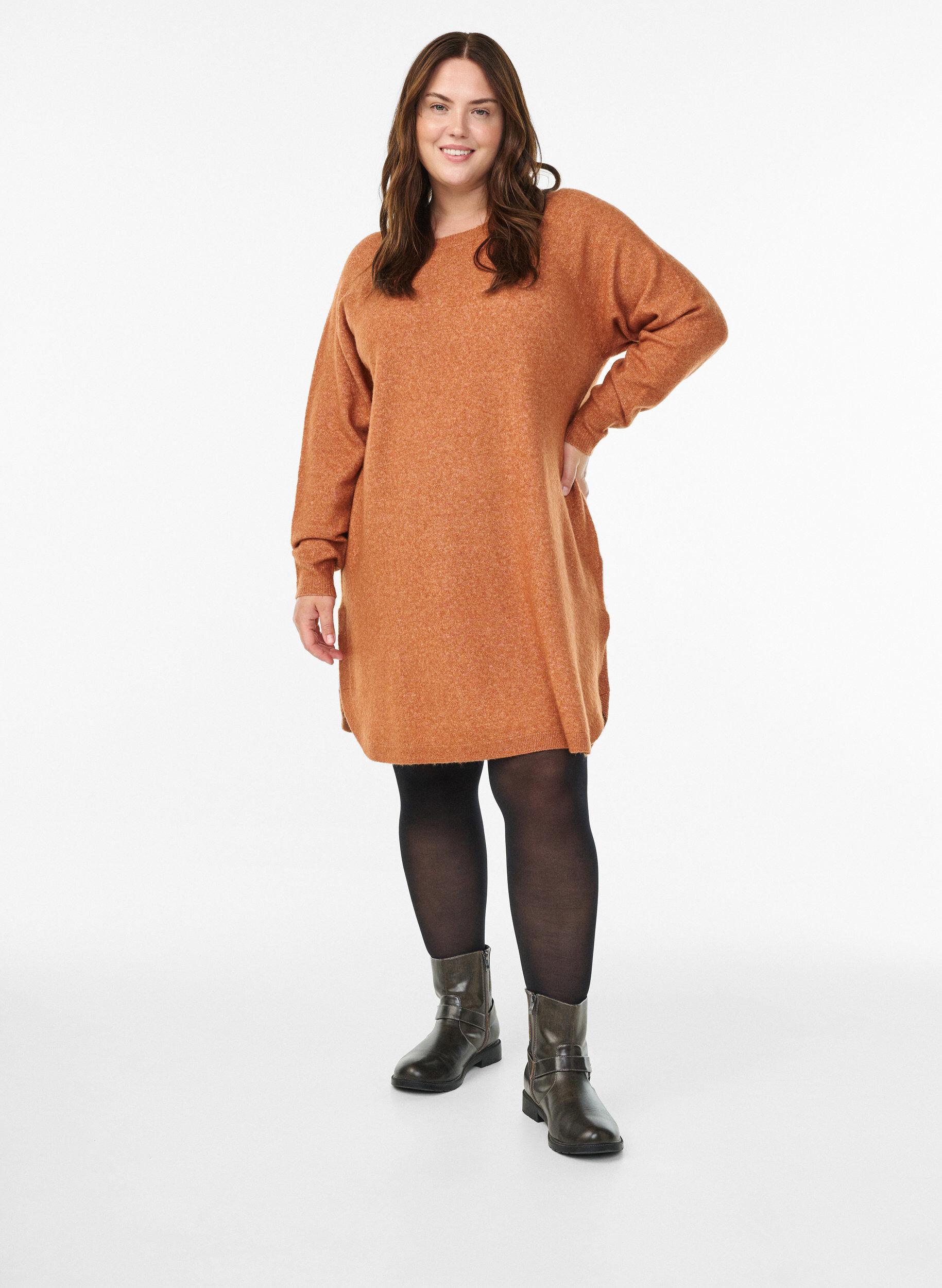 Zizzi Kr&oacute;tka dzianinowa sukienka z okraglym dekoltem, Pomarańczowy, Model image number 1