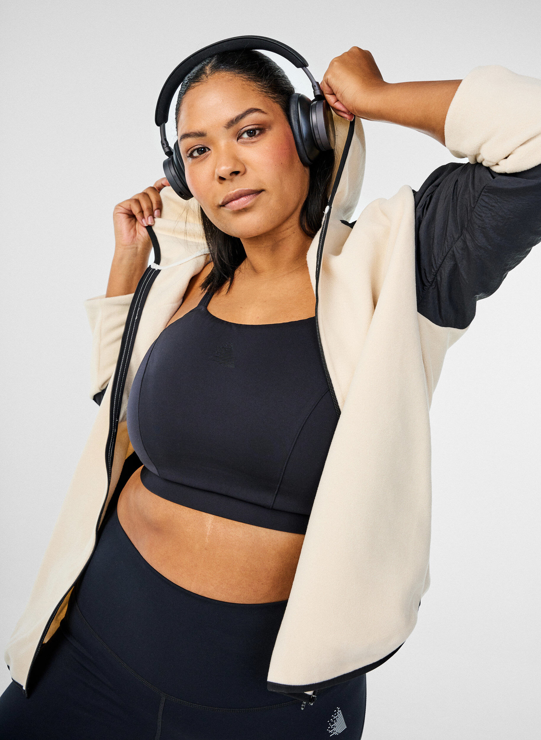 Zizzi Kurtka polarowa z kapturem i kieszeniami, Beżowy, Image image number 0