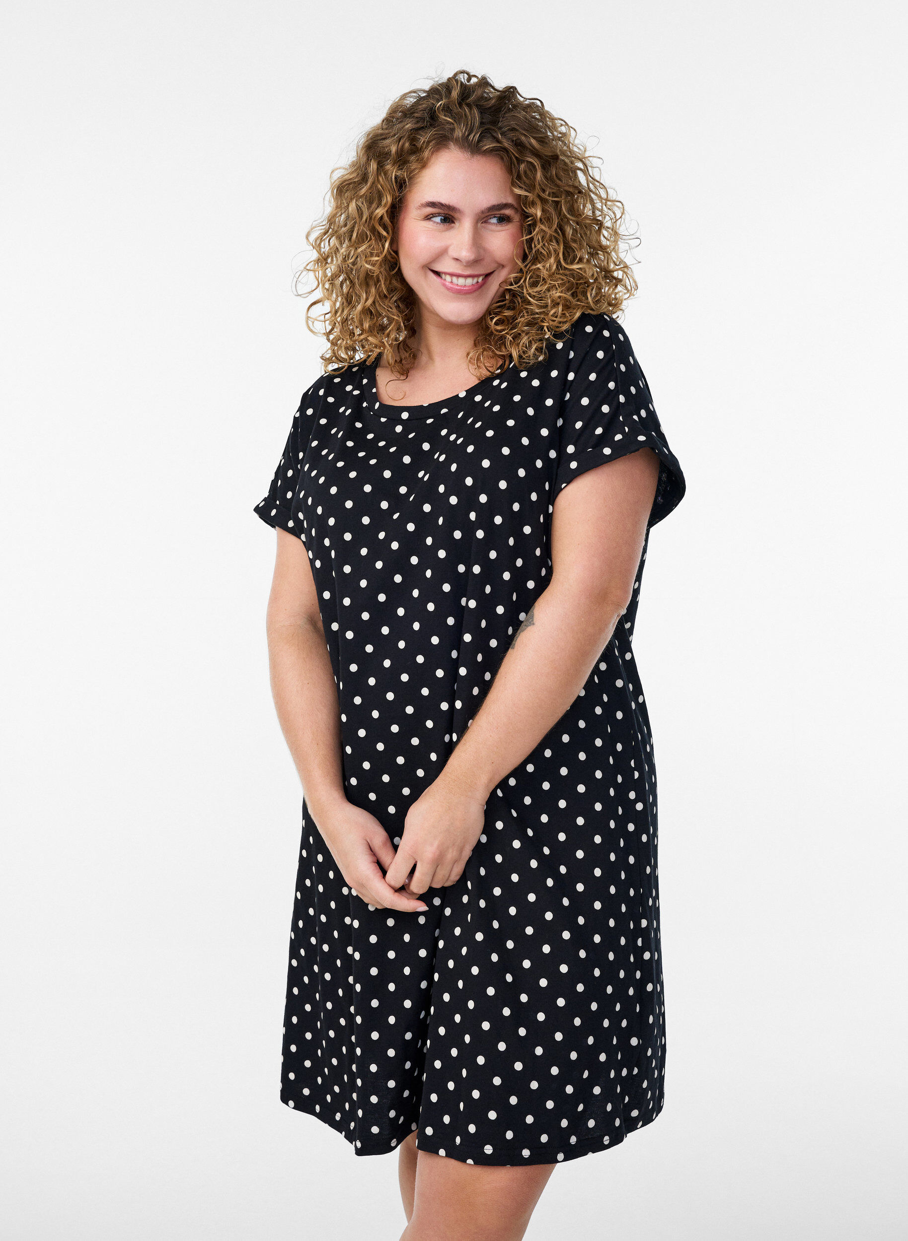 Zizzi 2-pack T-shirt z kr&oacute;tkim rekawem, Czarne, Model image number 0